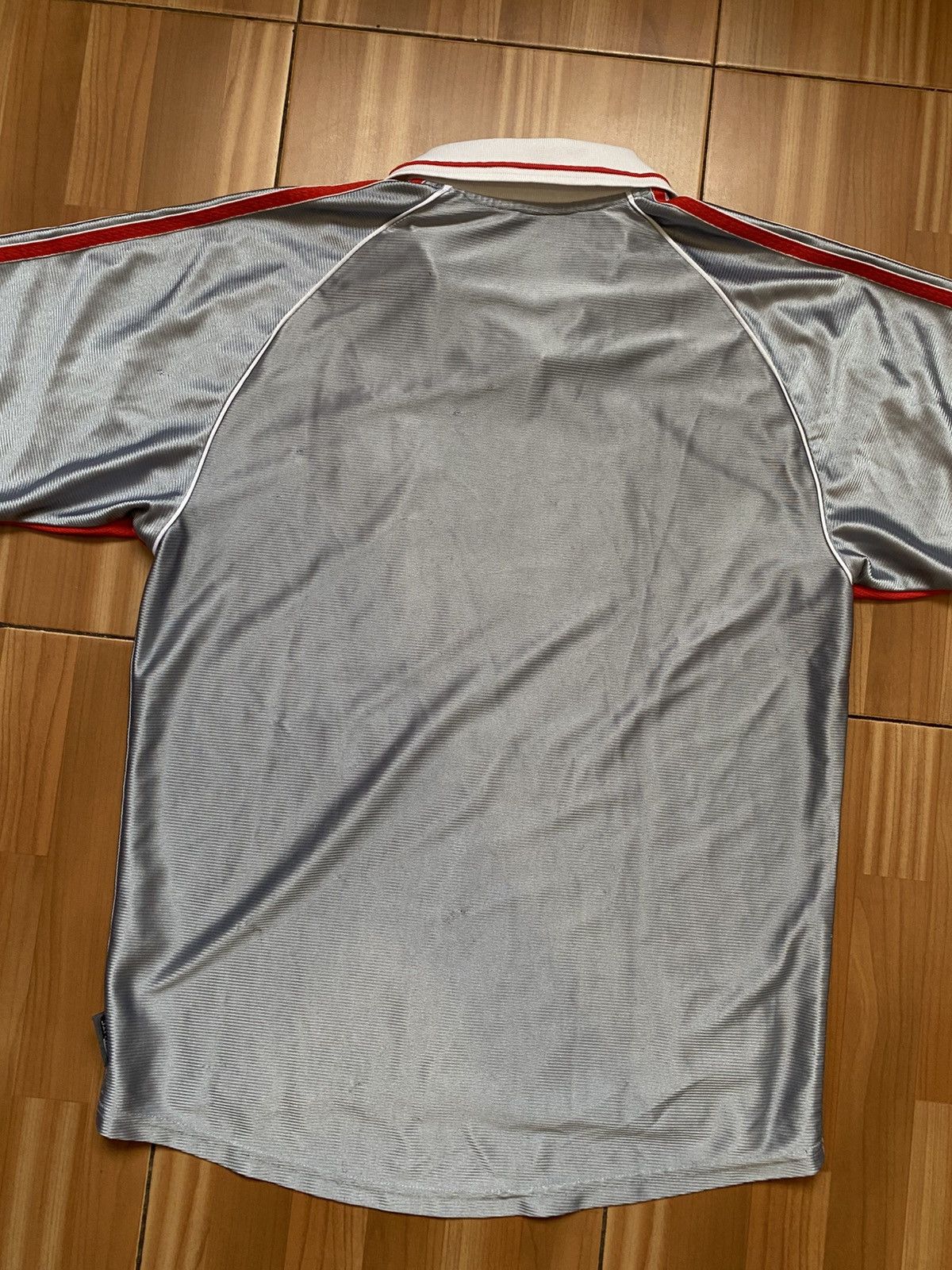 Adidas Adidas Vintage Benfica SL 99/00 Soccer Jersey. Size US S / EU 44-46 / 1 - 7 Thumbnail