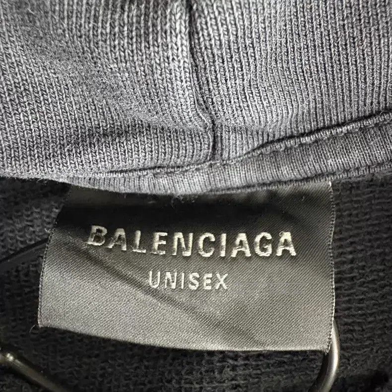 Balenciaga Balenciaga Island Palm Tree Pattern Back Logo Printed Hood Size US M / EU 48-50 / 2 - 3 Thumbnail