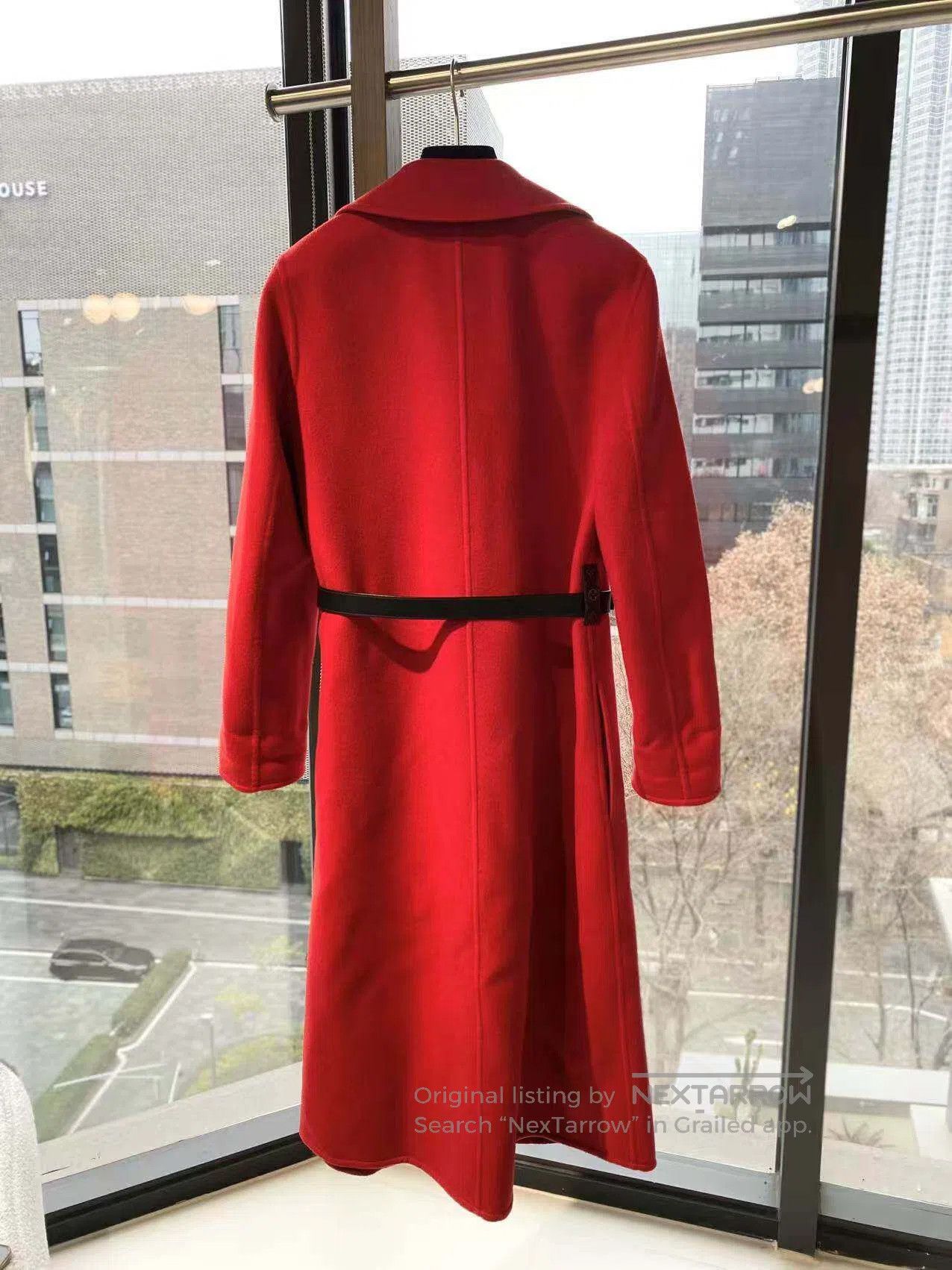 Louis Vuitton Louis Vuitton The inside is full of printed coats| Size XXS / US 00 / IT 34 - 3 Thumbnail