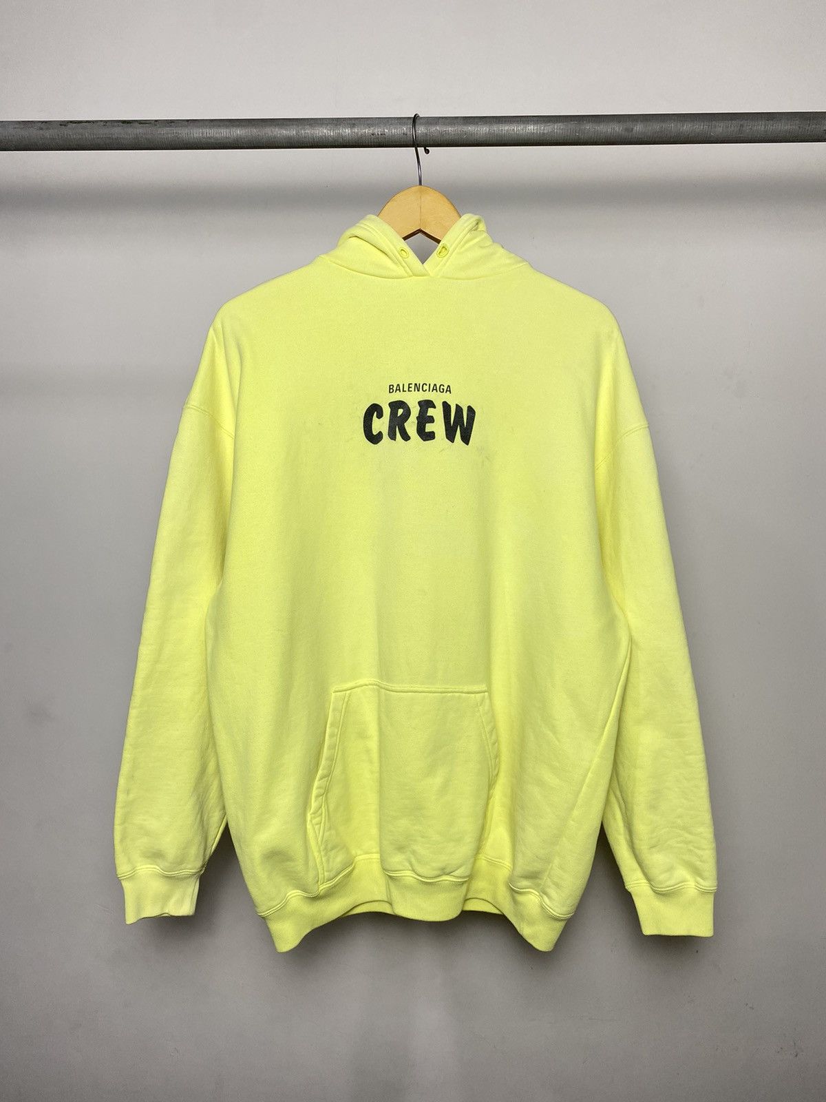 Balenciaga Balenciaga Crew Neon Yellow Oversized Hoodie Size US S / EU 44-46 / 1 - 1 Thumbnail
