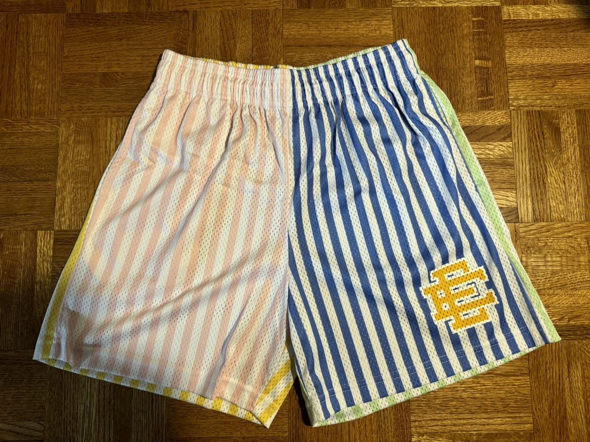 Eric Emanuel Eric Emanuel EE Shock Drop Shorts 7/11/24 Size US 32 / EU 48 - 3 Thumbnail