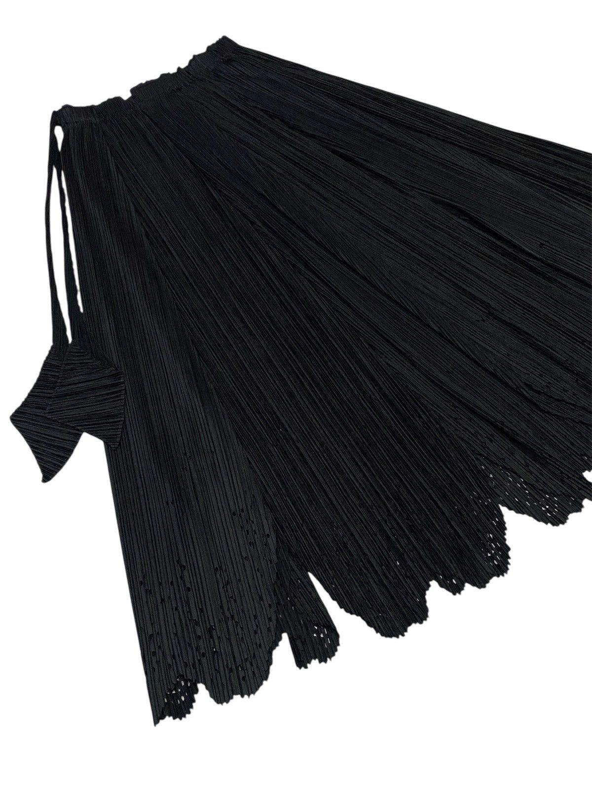 Pleats Please Issey Miyake Pleats Pleats Pleated Black Feathered Hollowed out Rhombus Size 30" / US 8 / IT 44 - 18 Thumbnail