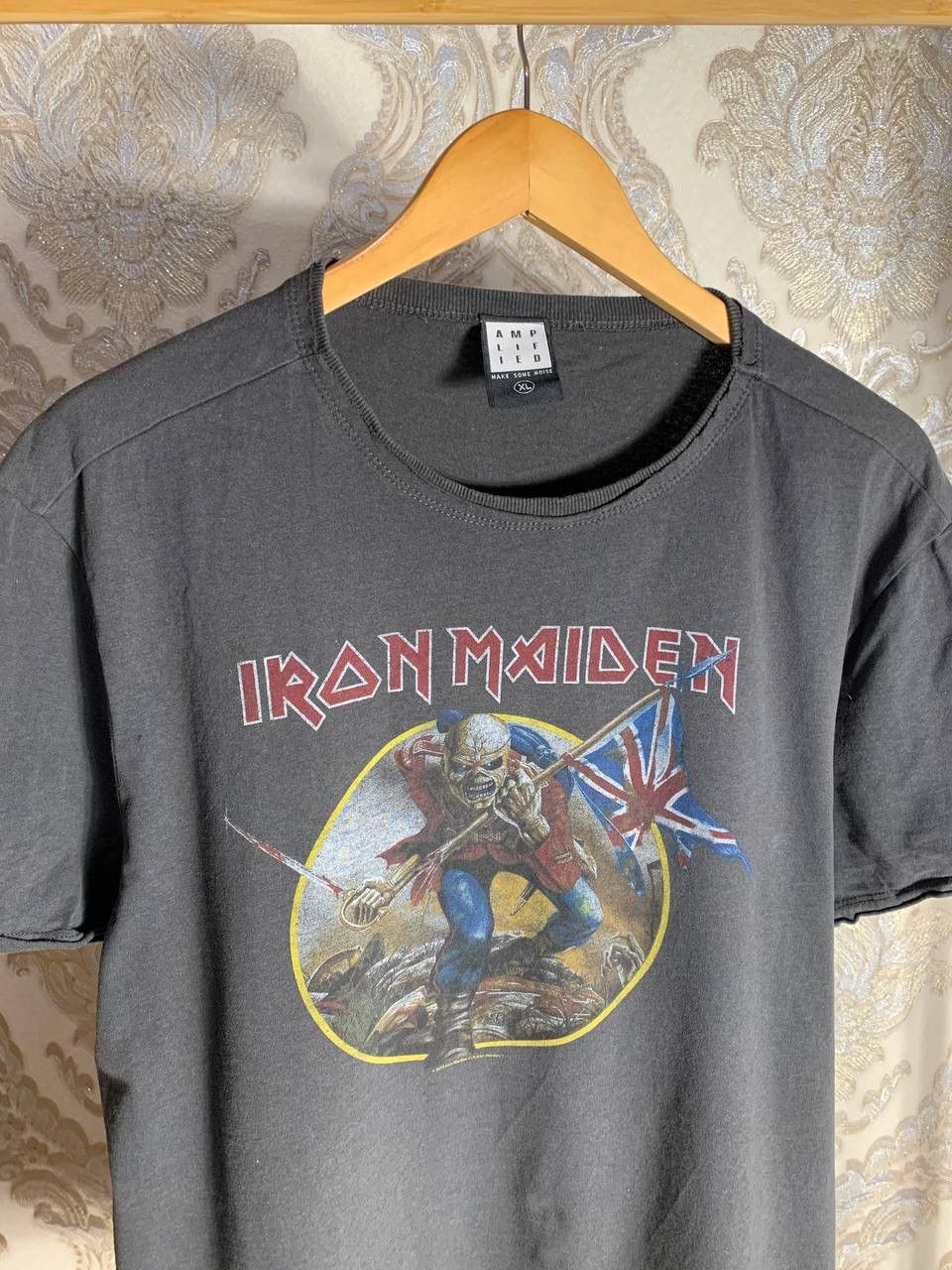 Band Tees VERY RARE IRON MAIDEN MONSTER WORLD TOUR ROCK T-SHIRT 90s Size US XL / EU 56 / 4 - 2 Thumbnail