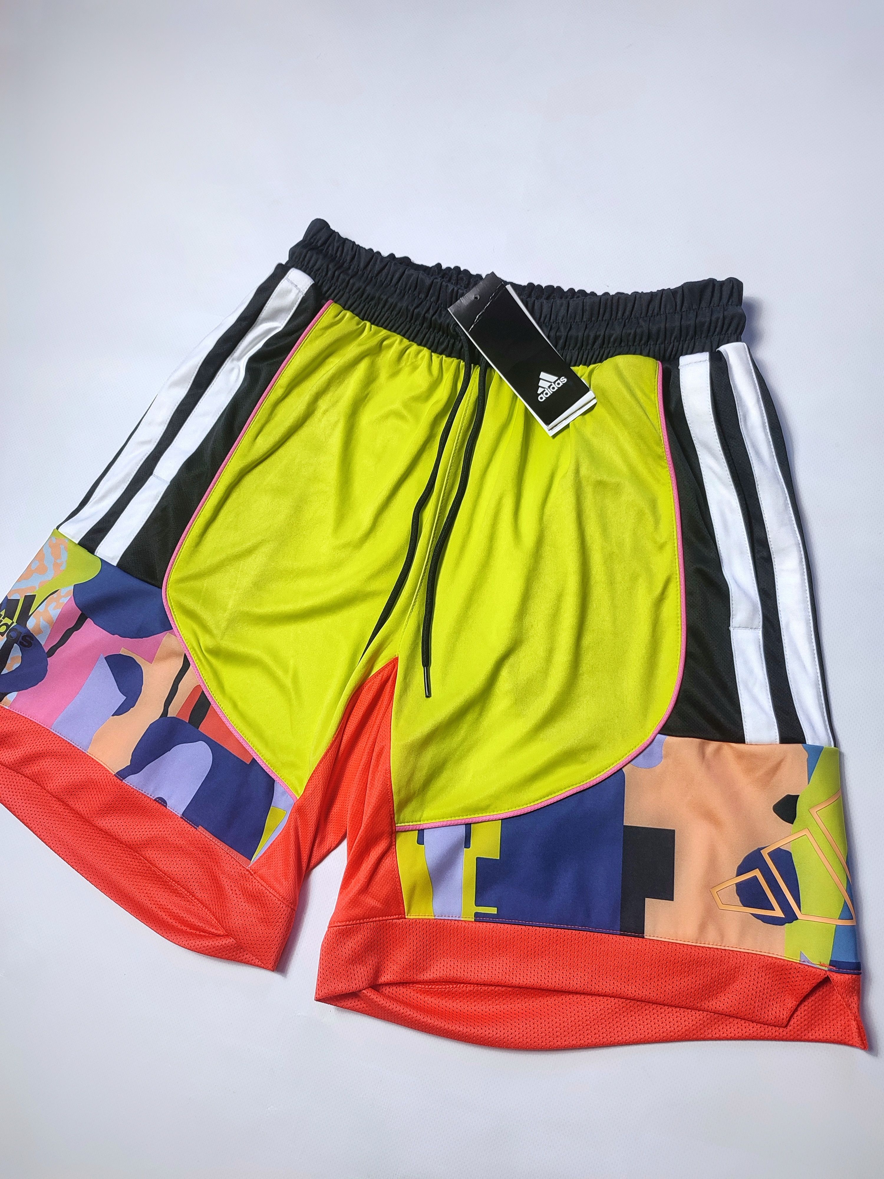 NBA Adidas PRD BOS BB SHOR Boston Celtics Basketball Shorts 2018 Size US 31 - 1 Thumbnail