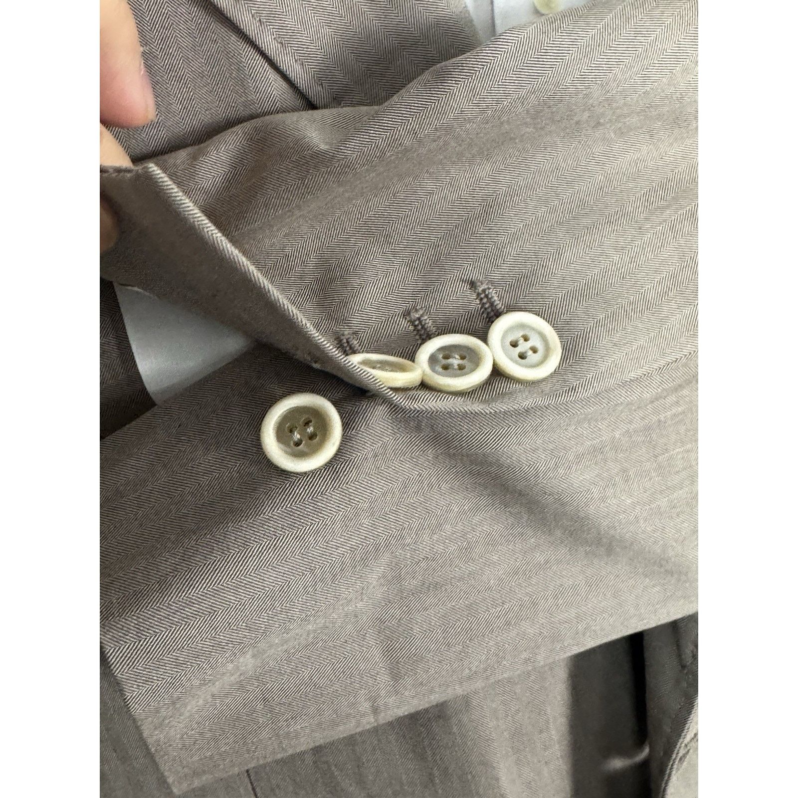 Brunello Cucinelli BRUNELLO CUCINELLI 52/42US Herringbone Peak Lapel SportCoat Size 42R - 6 Thumbnail
