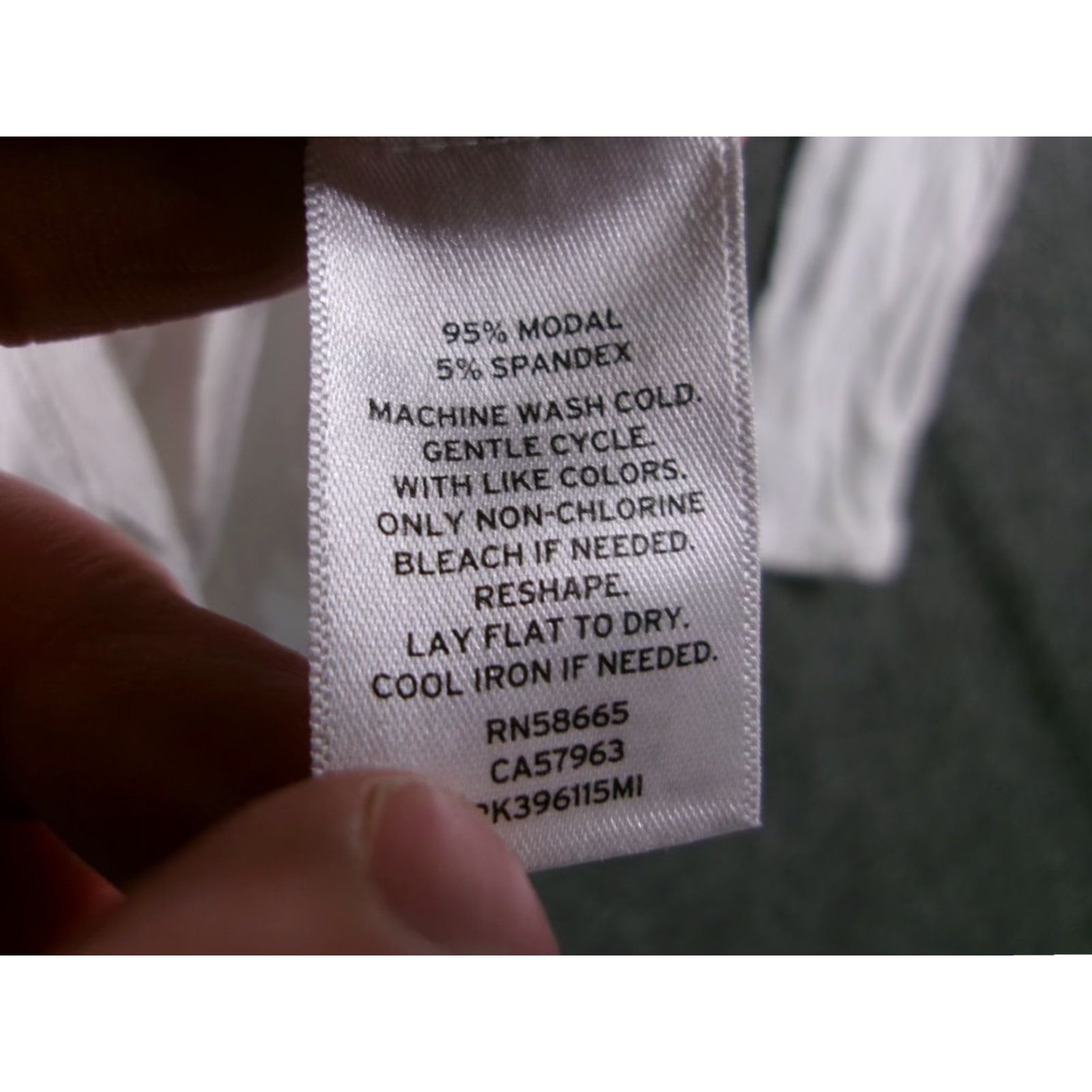 Market Melrose and Market Shirt Women Small White Basic Slim Boat Neck Modal Blend Top - 90s? Size S / US 4 / IT 40 - 7 Thumbnail