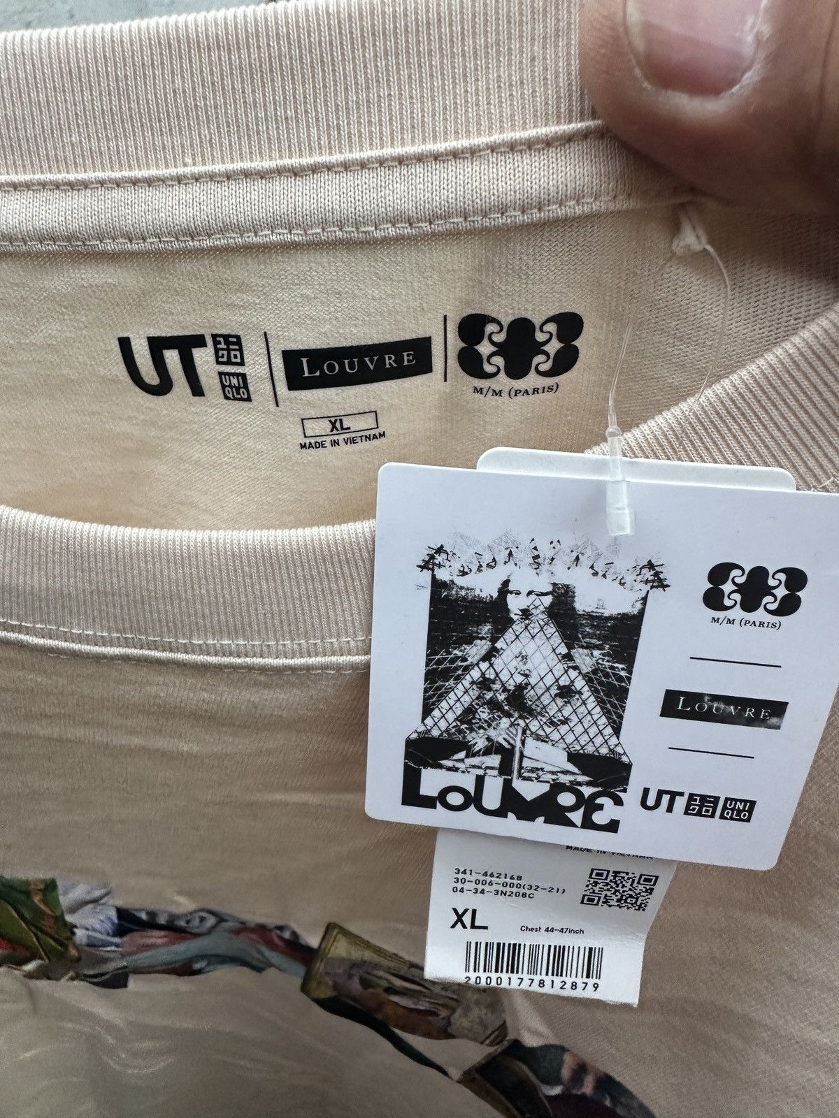 Uniqlo New Uniqlo T-shirts Louvre Beige Men's XL Size US XL / EU 56 / 4 - 4 Thumbnail