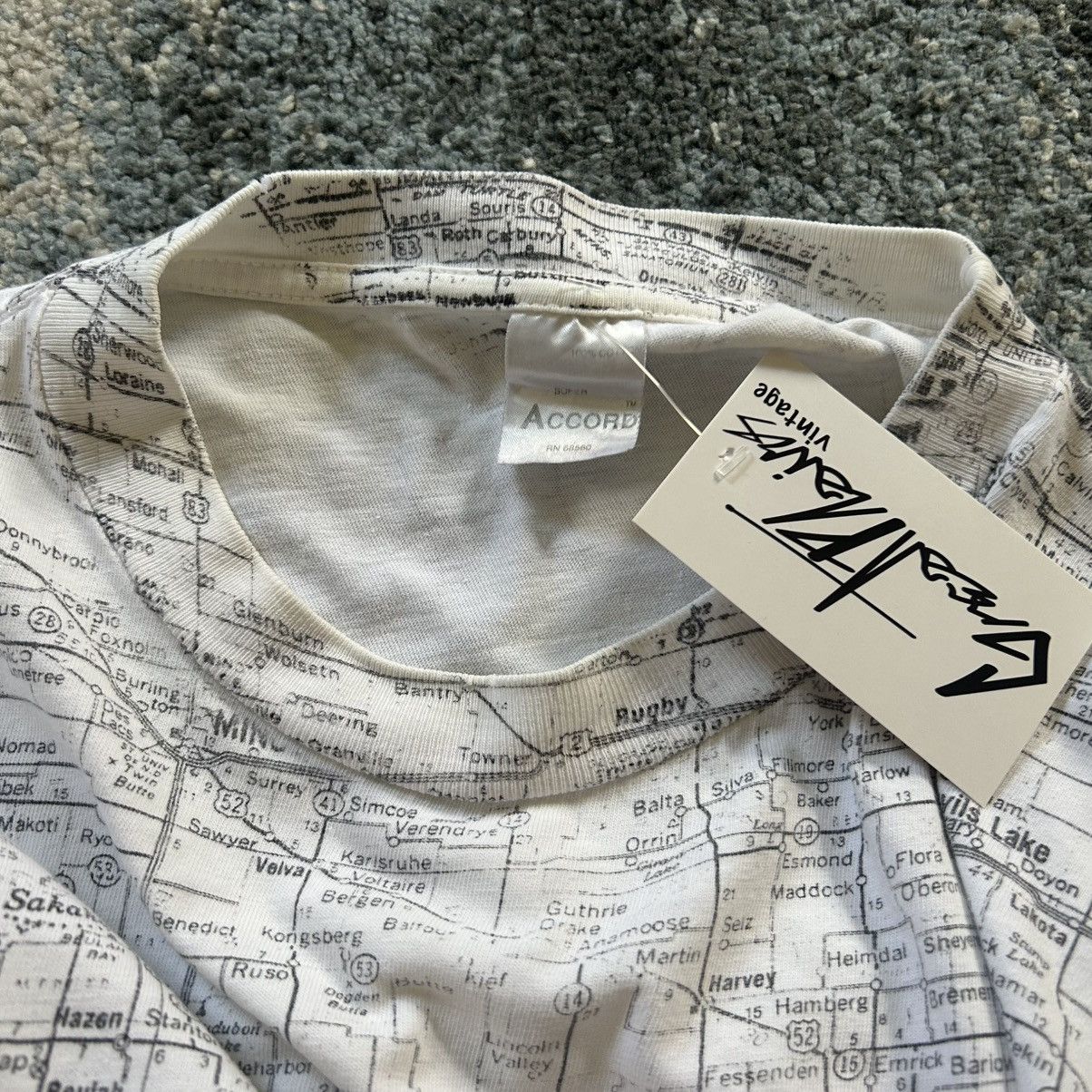 Vintage ACCORD SUPER HEAVY ALLOVER PRiNT SOUTH DAKOTA 90s SOUVENiR Size US XXL / EU 58 / 5 - 7 Thumbnail