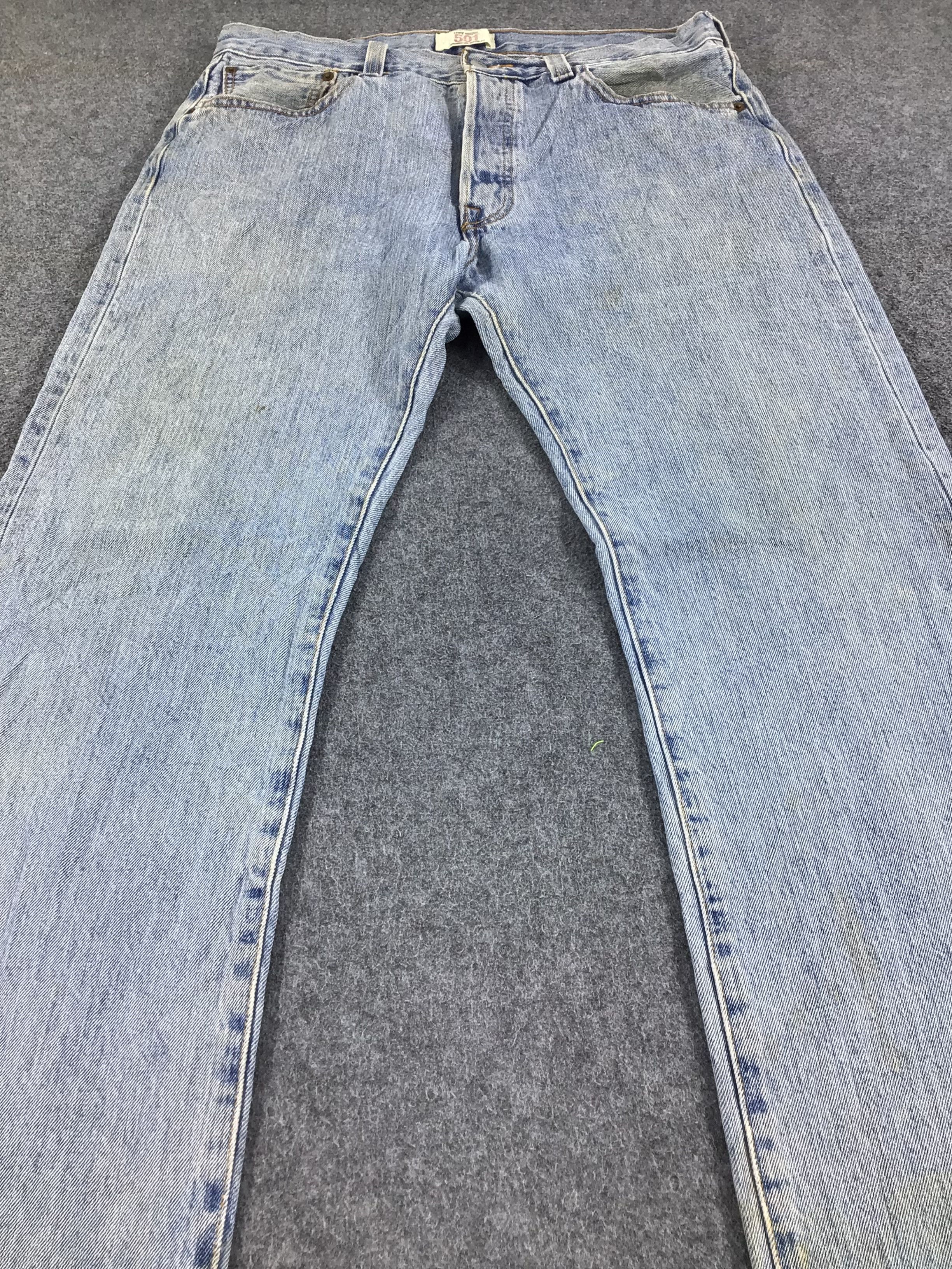 Levi's Vintage Levis 501 Jeans Dirty Medium Wash Denim KJ234 Size US 33 - 3 Thumbnail