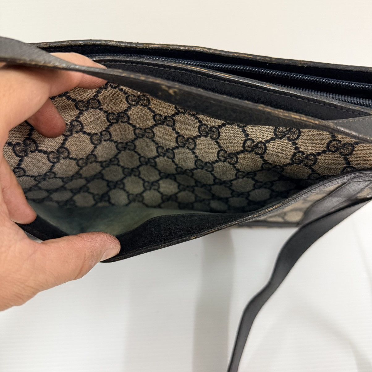 Gucci Gucci Monogram Vintage Shoulder Bag Size ONE SIZE - 8 Thumbnail