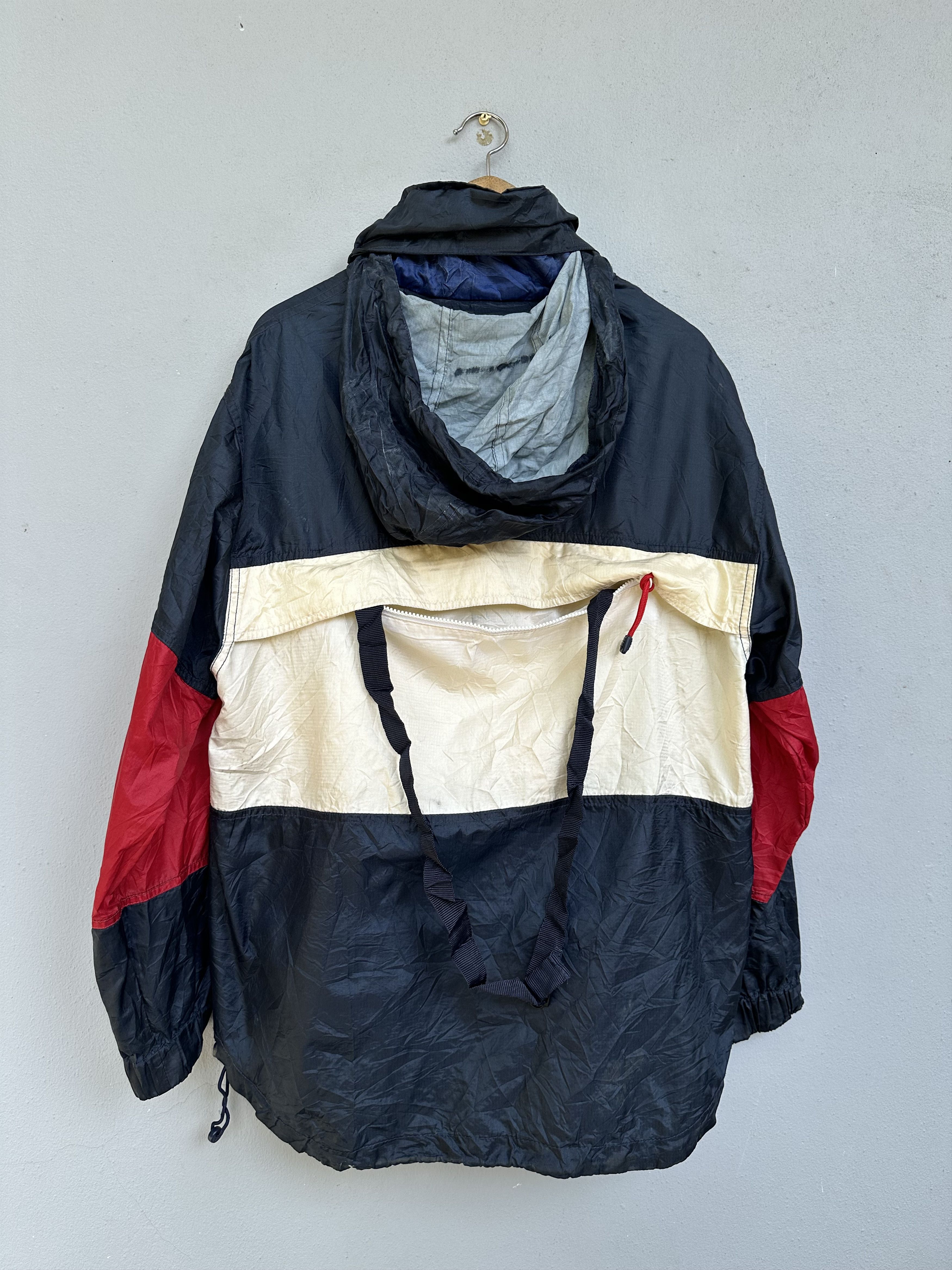 Tommy Hilfiger Vintage 90s Tommy Hilfiger Windbreaker Jacket Size US L / EU 52-54 / 3 - 7 Thumbnail