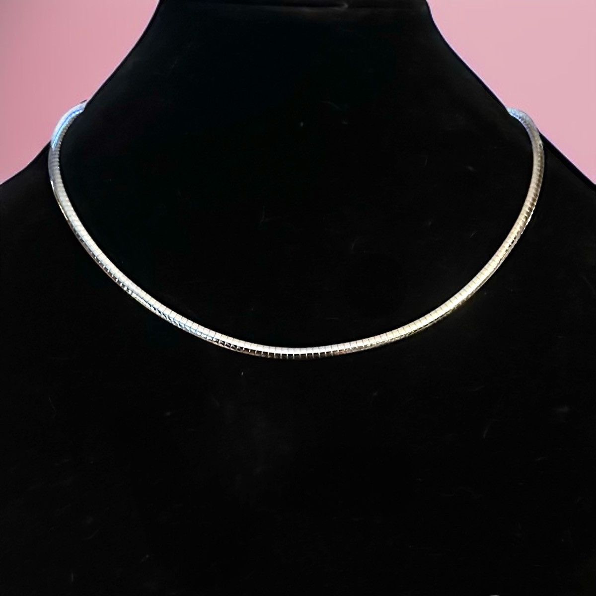 Vintage Vintage silver tone flat omega collar necklace Size ONE SIZE - 1 Thumbnail
