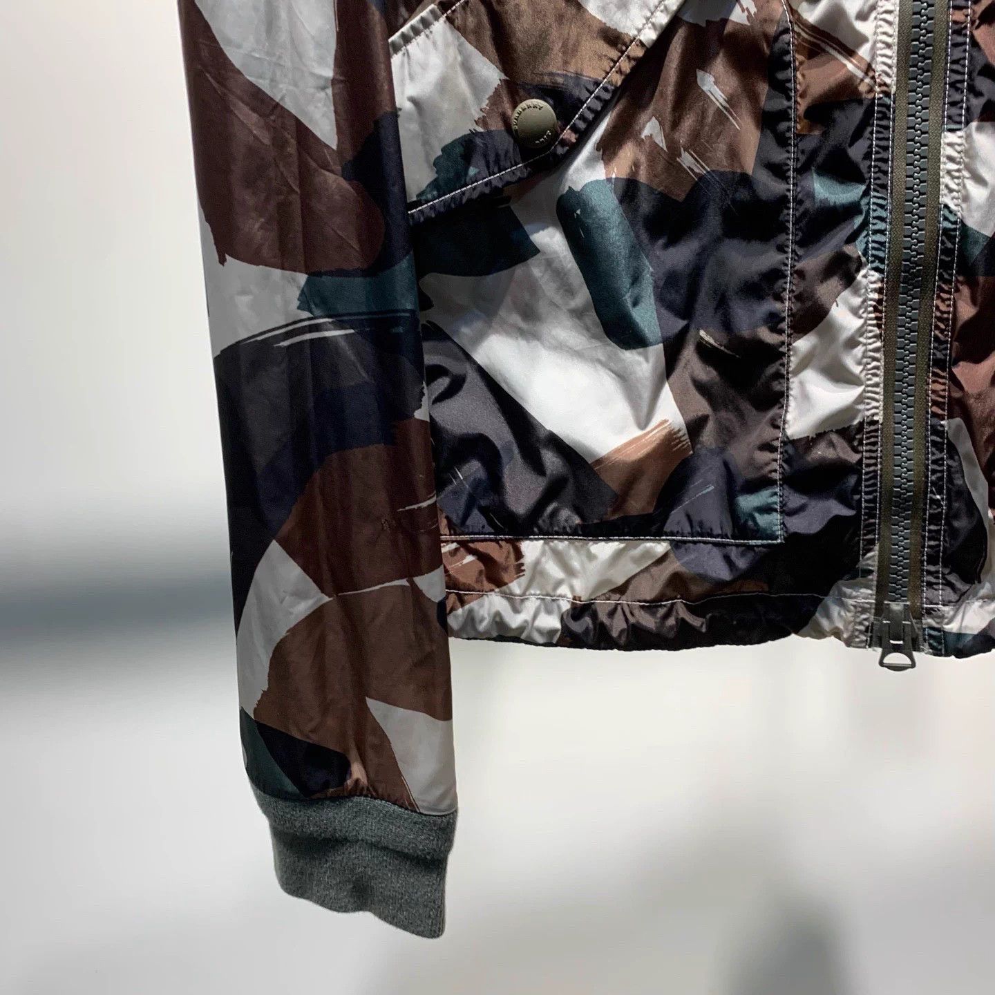 Burberry Burberry Camouflage Pilot Jacket Size L Size US L / EU 52-54 / 3 - 5 Thumbnail