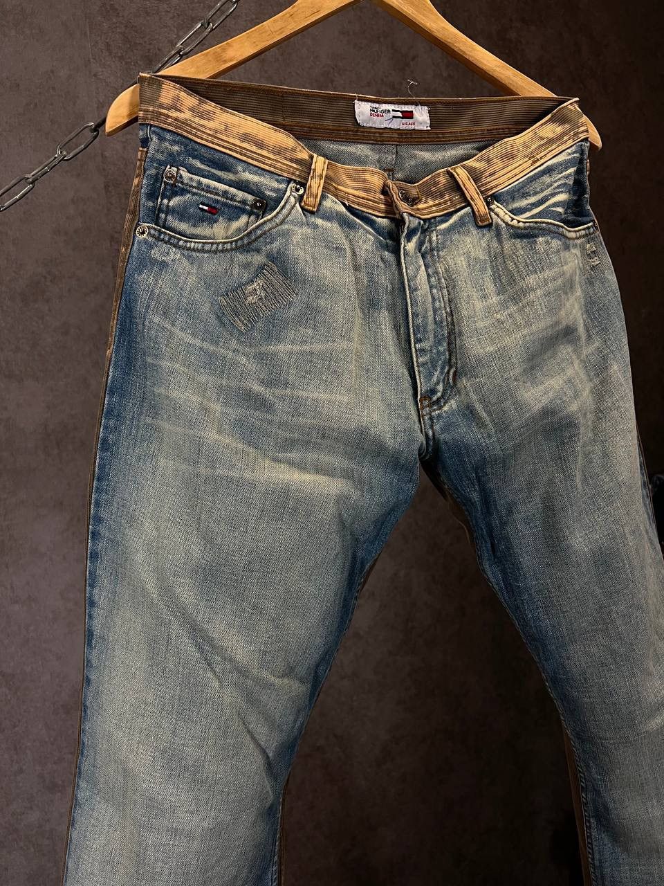 Tommy Hilfiger Tommy Hilfiger vintage designer distressed jeans Size US 31 - 3 Thumbnail
