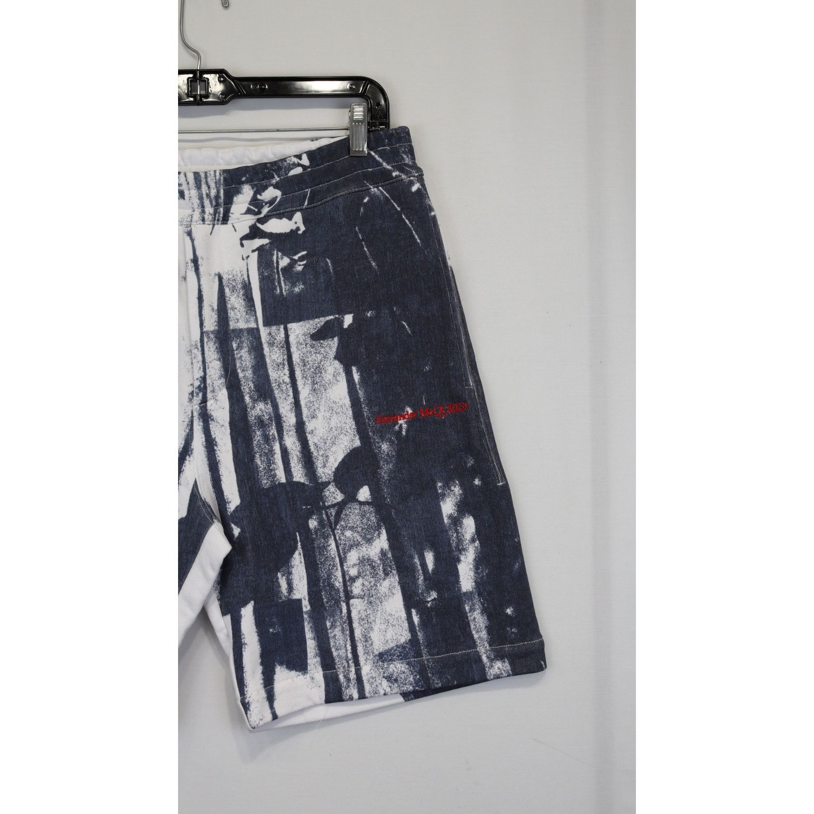 Alexander McQueen o1rshd1 Collage Shorts in Blue/White Size US 30 / EU 46 - 2 Thumbnail
