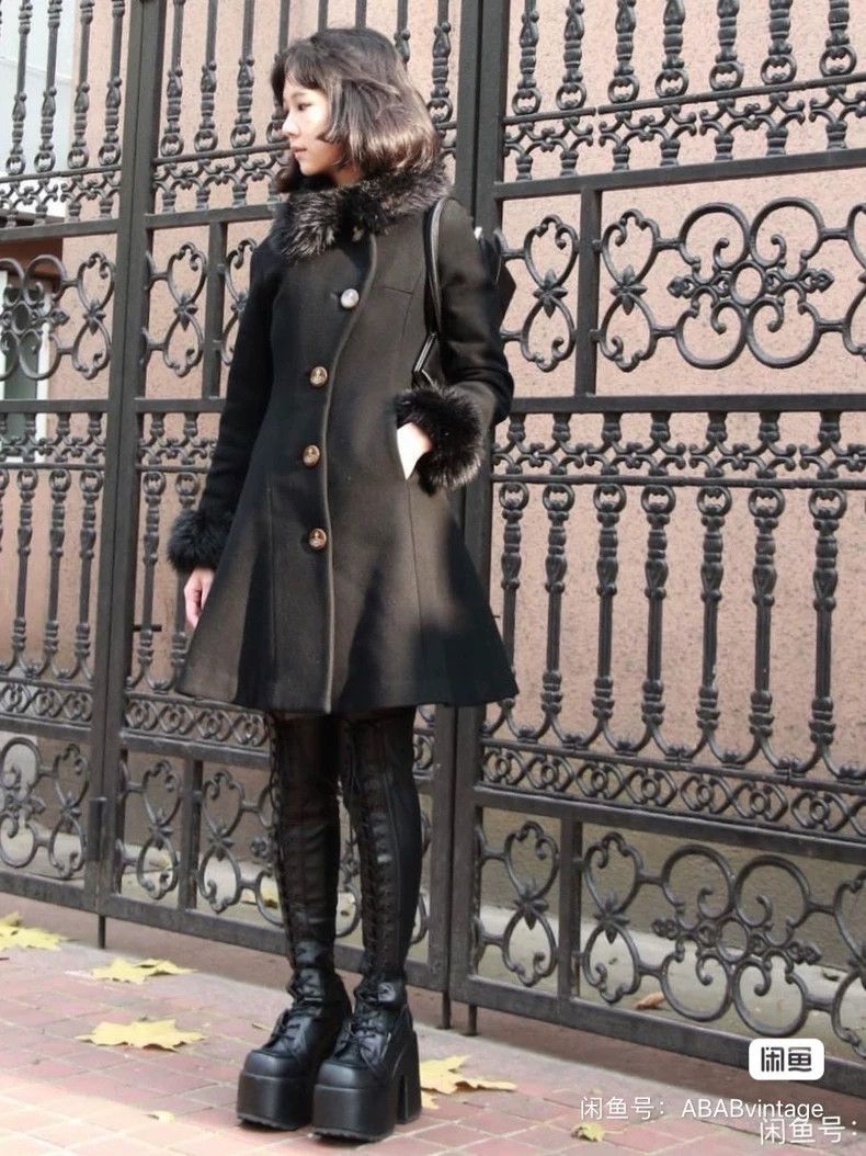 Vivienne Westwood Vivienne Westwood size2 A sloped lapel coat Size M / US 6-8 / IT 42-44 - 4 Thumbnail
