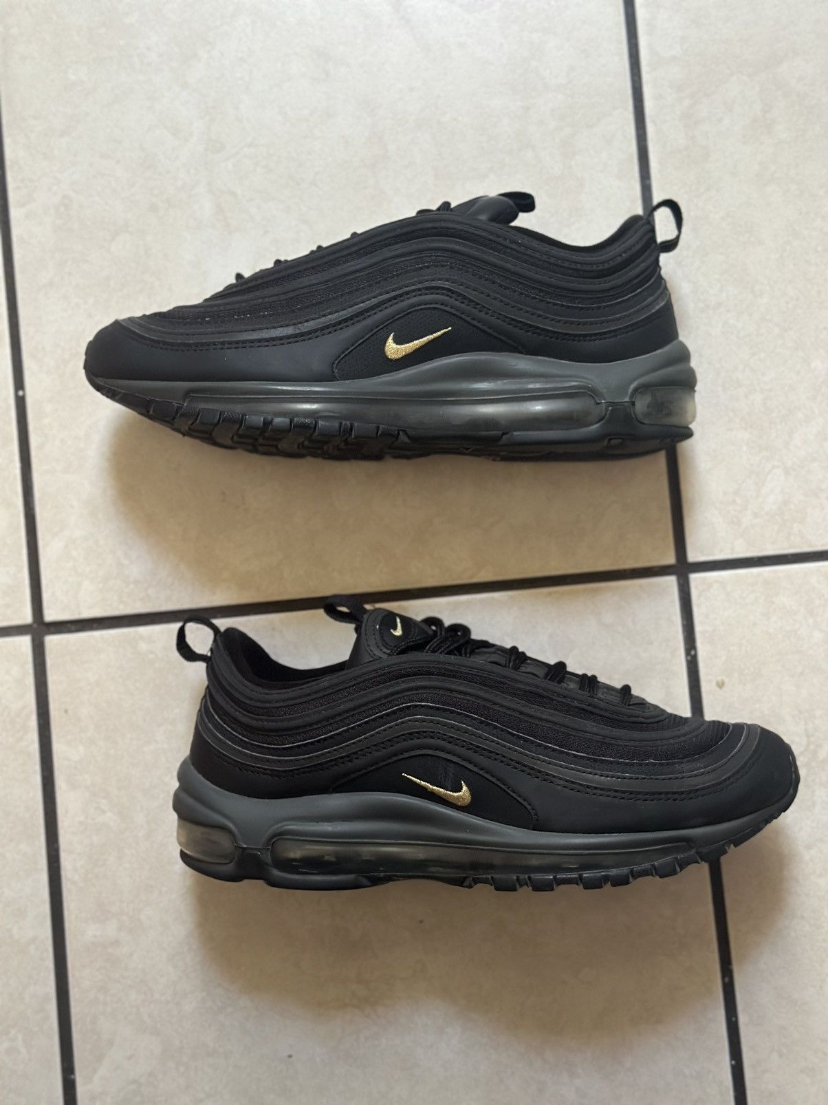 Nike Nike Air Max 97 BG Size US 7 / EU 40 - 1 Thumbnail