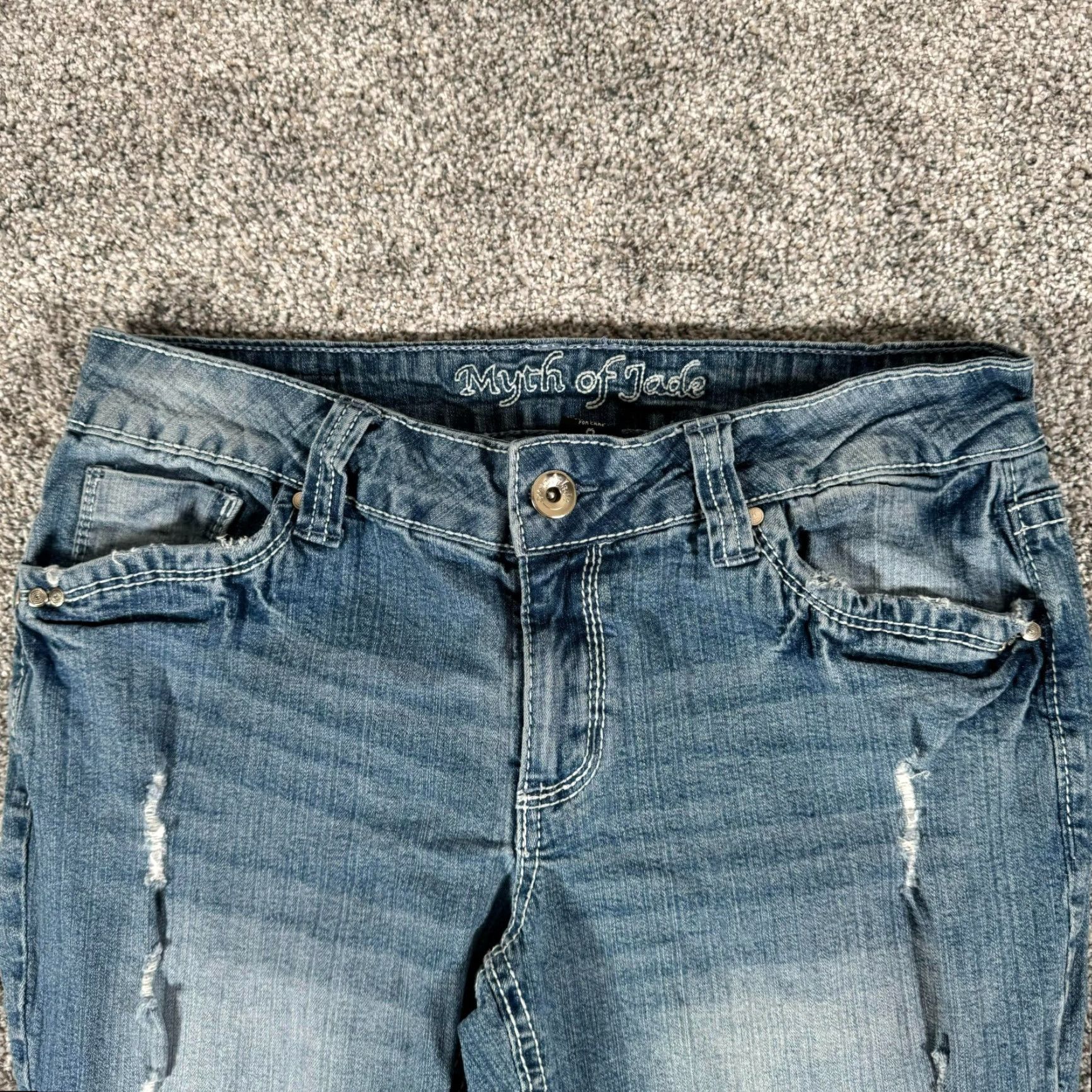 Etro VINTAGE Myth of Jade Capri Jeans Womens Size 8 Cuffed Distressed Grunge Streetwear 5-Pocket Denim Blue Size 30" / US 8 / IT 44 - 7 Thumbnail