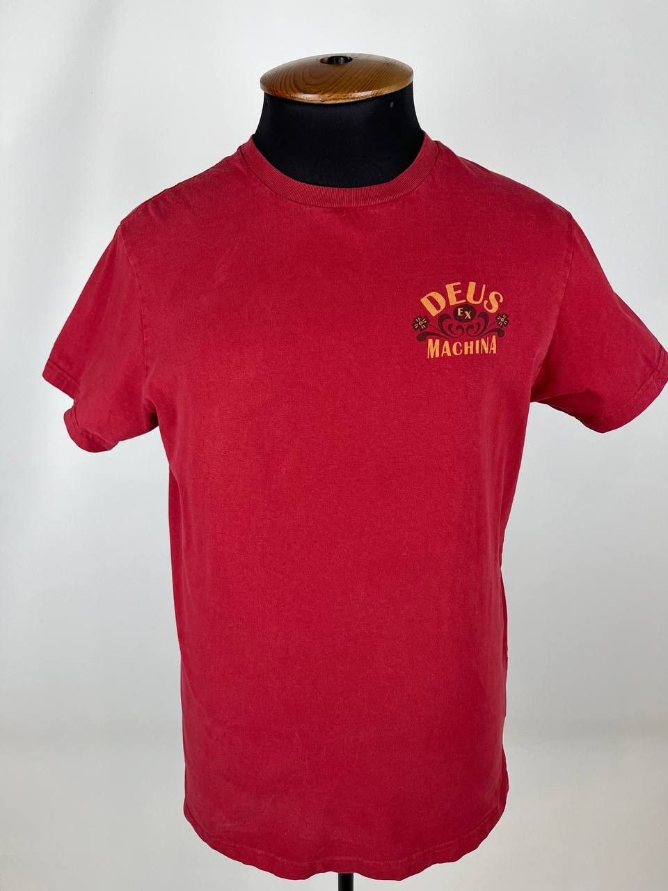 Deus Ex Machina Deus Ex Machina Red Apache Tee Size XL (0487) Size US XL / EU 56 / 4 - 3 Thumbnail