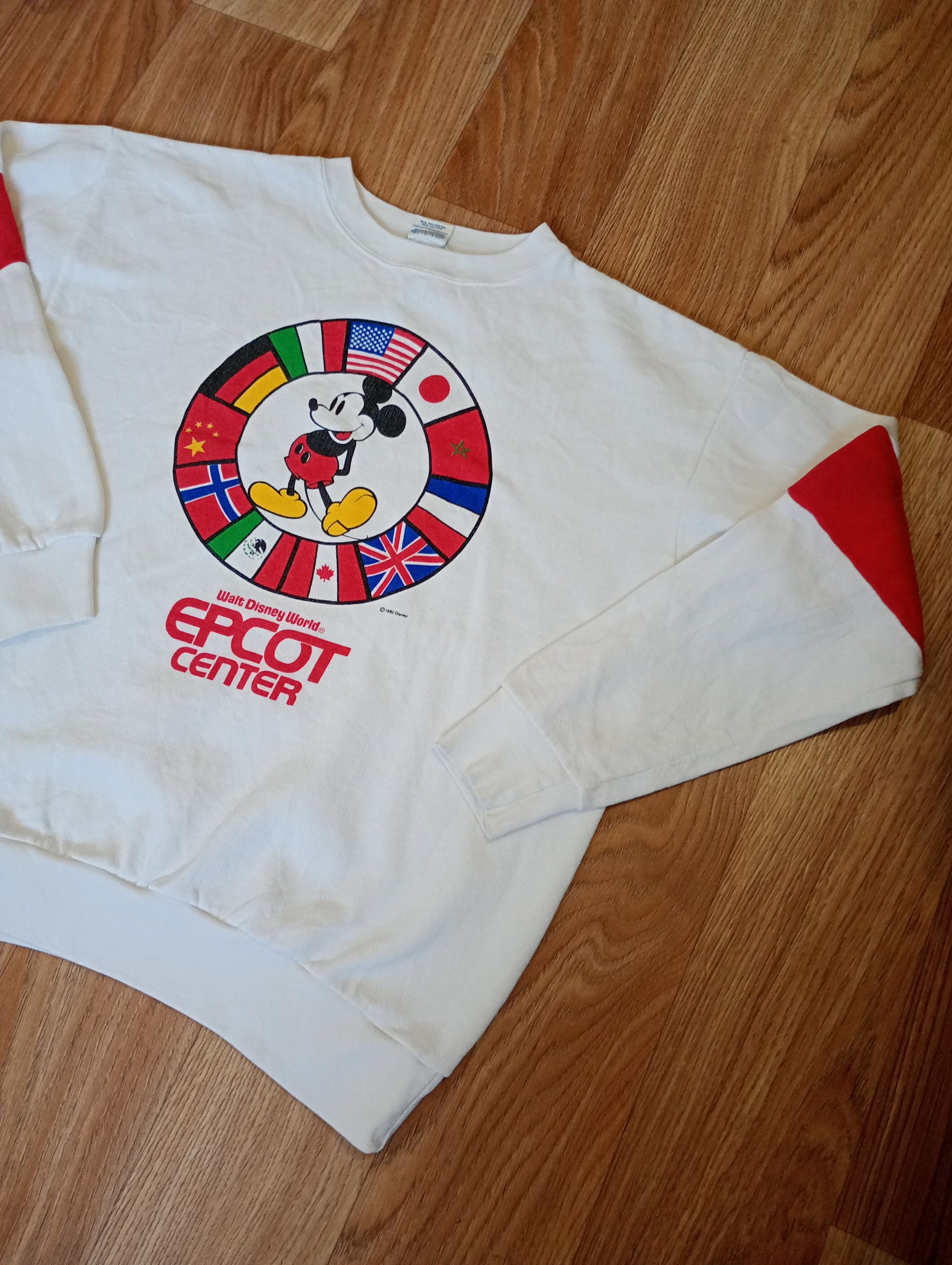 Disney Disney 1982 vintage Made in USA Sweatshirt Size US XL / EU 56 / 4 - 2 Thumbnail