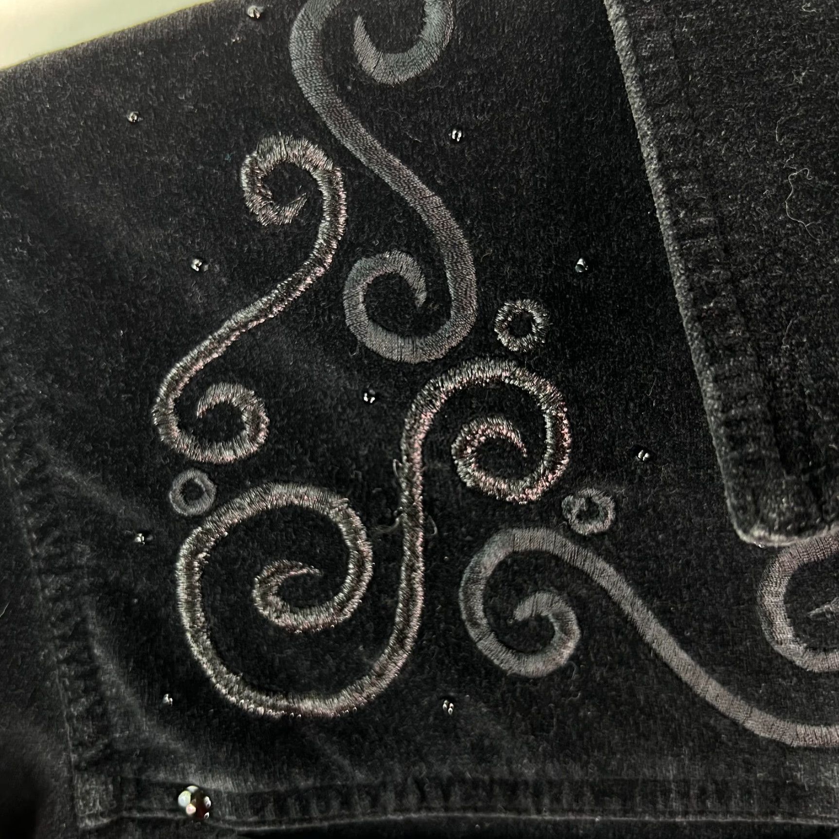 Vintage Carole Little Sport Velvet Jacket Women Size 8 Black Embroidered Long Sleeve Collared Casual Womens Size M / US 6-8 / IT 42-44 - 4 Thumbnail