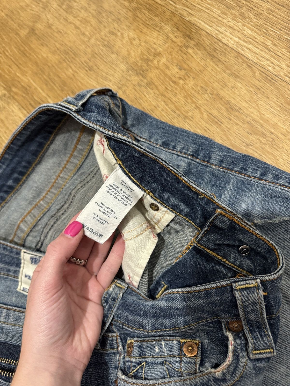 True Religion TRUE RELIGION DISTRESSED DENIM ZIP PANTS JEANS Size 30" / US 8 / IT 44 - 6 Thumbnail