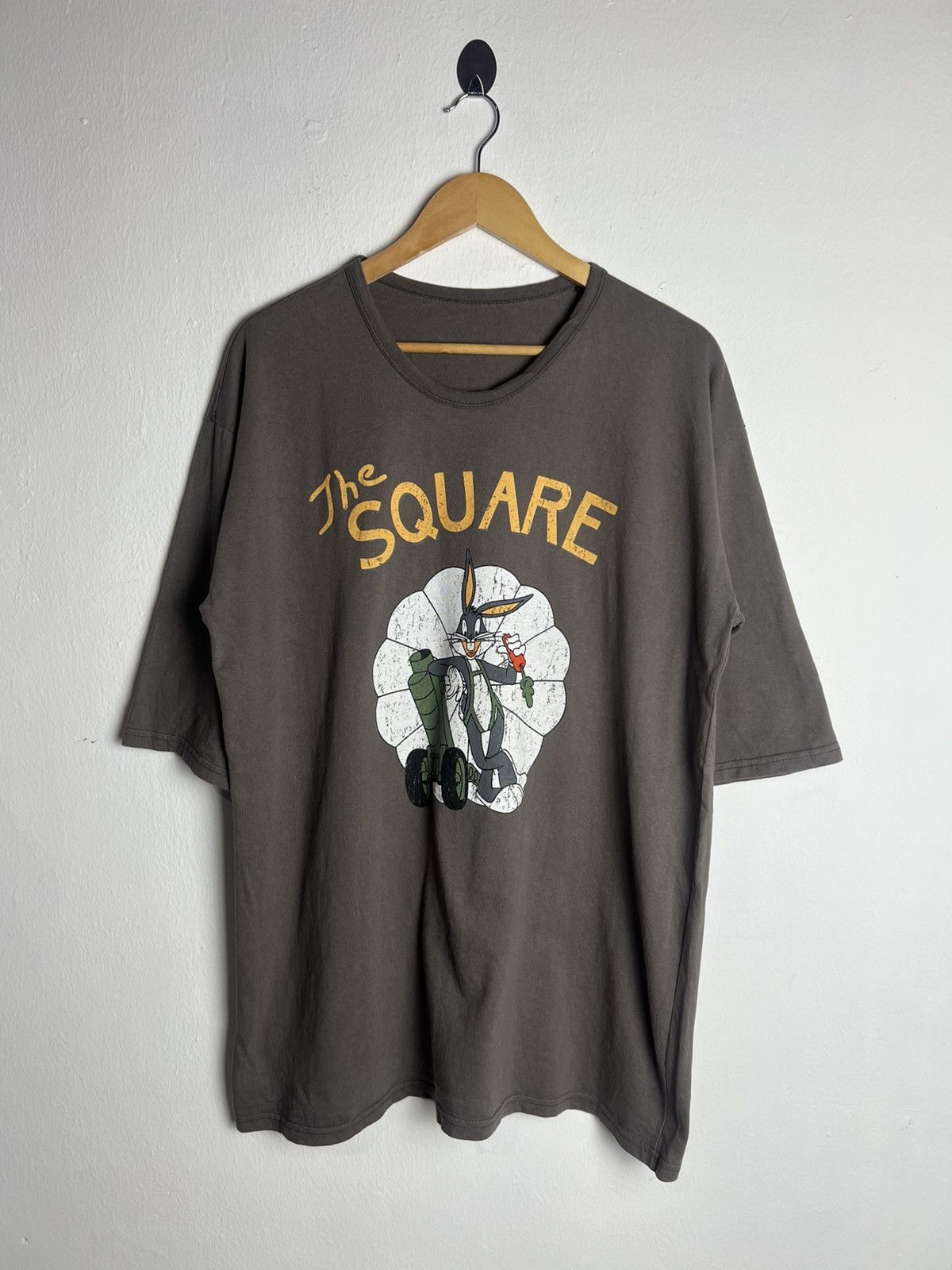 Cartoon Network Looney Tunes Bugs Bunny Graphic Tee Size US L / EU 52-54 / 3 - 1 Thumbnail