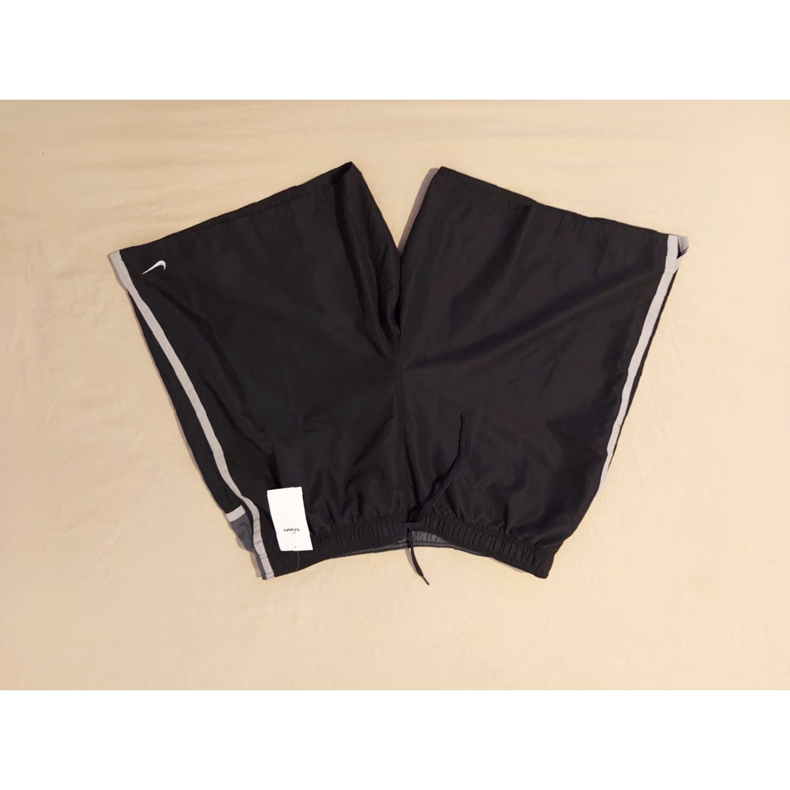 Nike Nike Shorts Mens 2XL Black Trunks Swim Size US 39 - 7 Thumbnail
