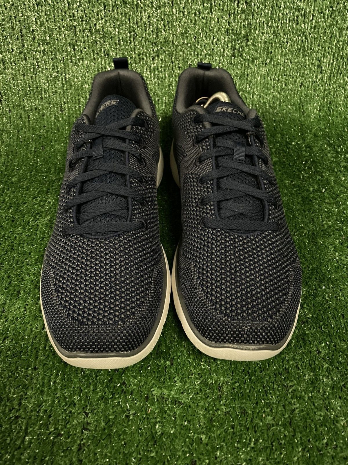 SKECHERS Skechers Summits US11 UK10 EUR45 CM29 BRA43 Size US 11 / EU 44 - 2 Thumbnail