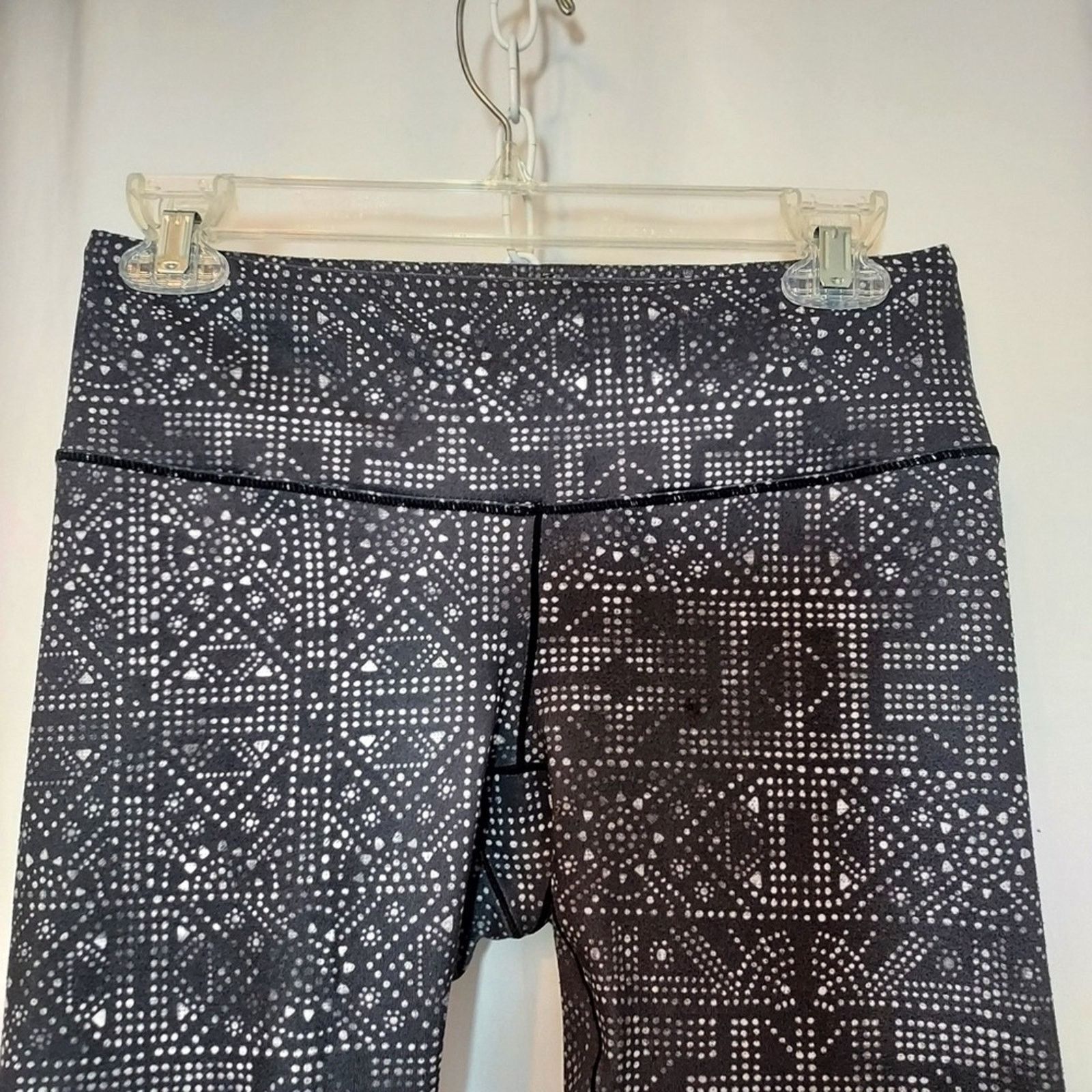 Prana Prana Active Mid Rise Crop Capri Stretch Yoga Pants Leggings Size 27" / US 4 / IT 40 - 2 Thumbnail
