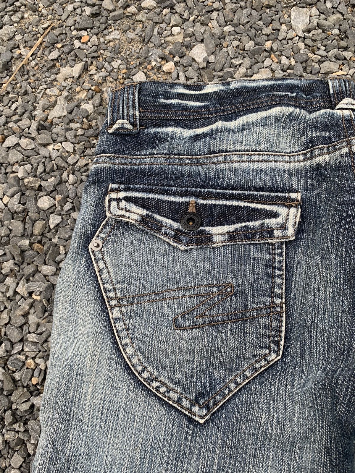 Tornado Mart FLARE IN THE ATTIC PUNK STYLE JAPANESE DISTRESSED DENIM Size US 32 / EU 48 - 13 Thumbnail