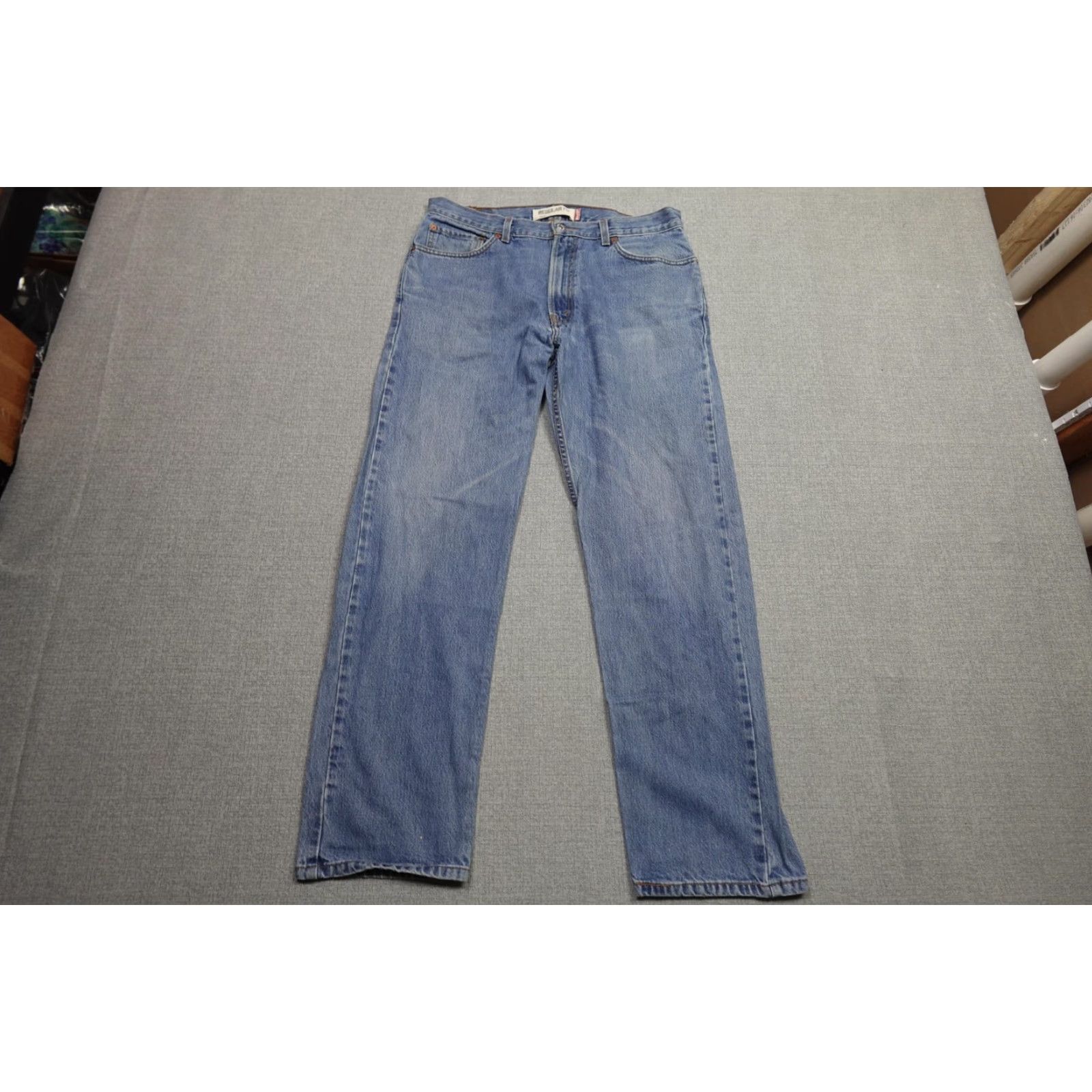 Levi's Levi’s 505 Jeans Mens 36x32 Blue Regular Fit Denim Medium Wash Straight Leg Y2K Regular Mens Leather Patch Pockets Zipper Fly Cotton Vintage No Size US 36 / EU 52 - 4 Thumbnail