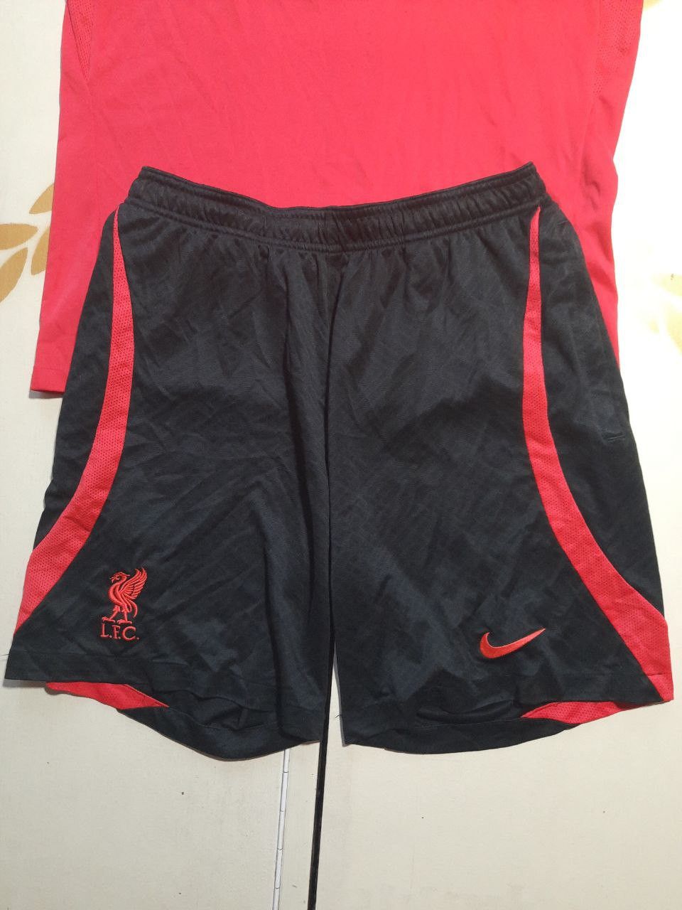 Nike Nike Liverpool FC Kit 2022-2023 Size US M / EU 48-50 / 2 - 18 Thumbnail