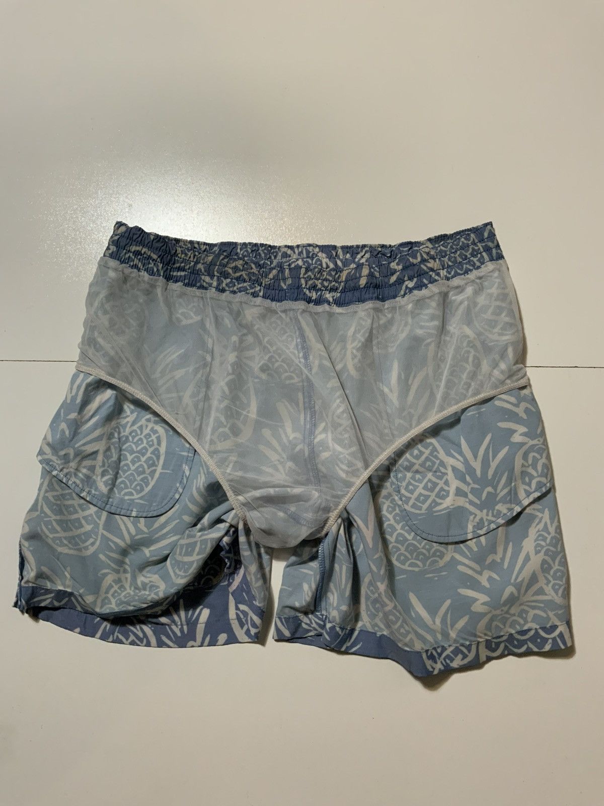 Chubbies Chubbies Faded Blue Pineapple The Thigh Napples 5.5” Shorts Size US 36 / EU 52 - 5 Thumbnail