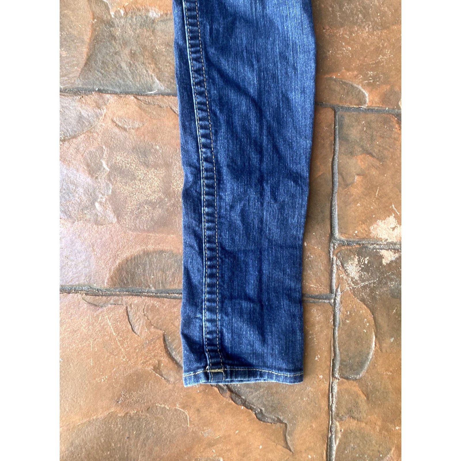 True Religion VINTAGE True Religion Jeans Low Rise Skinny Light Blue Women’s 28x31.5 80s 90s Denim Blue Slim Womens Size 28" / US 6 / IT 42 - 7 Thumbnail