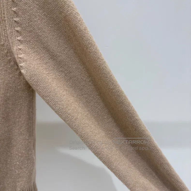Louis Vuitton Louis Vuitton Embroidered cashmere badge sweater Size US XS / EU 42 / 0 - 4 Thumbnail