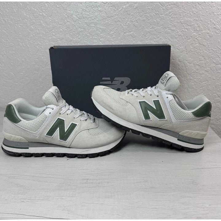 New Balance New Balance 5740 White Sneaker Size 9 Casual Athletic Shoe Size US 6 / EU 39 - 2 Thumbnail