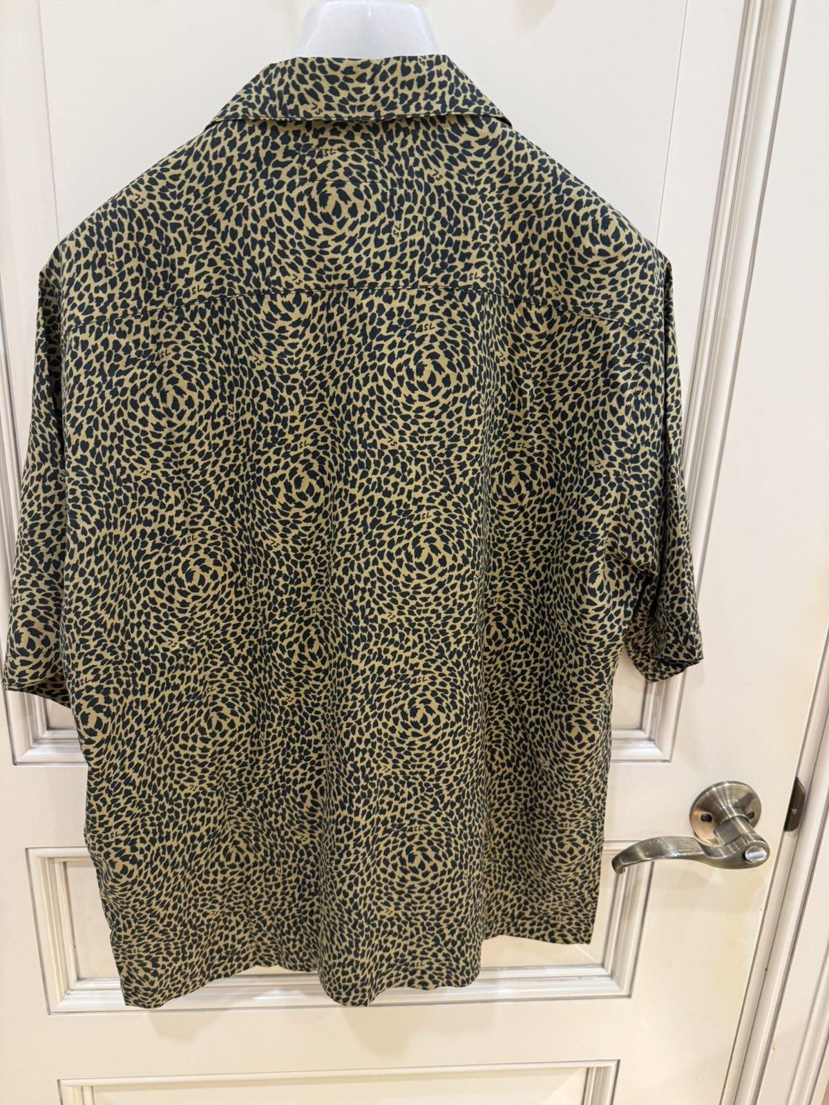 Saint Laurent Paris Leopard-print bowling shirt size L Size US M / EU 48-50 / 2 - 12 Thumbnail
