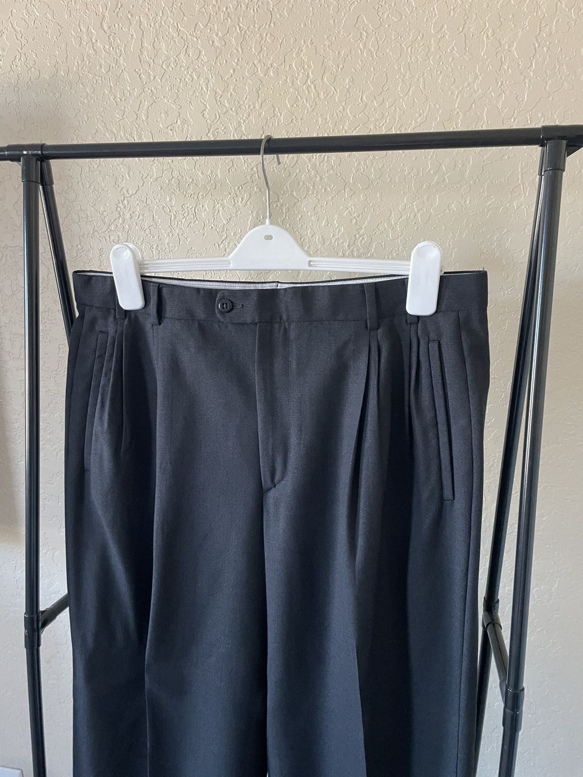 Jesse Model Wool pleated trousers