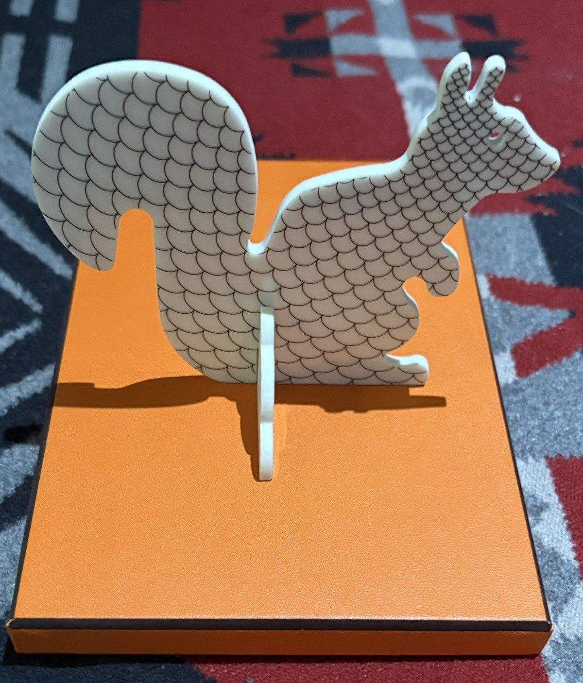 Hermes petit h Porcelain Squirrel with Stand Size ONE SIZE - 1 Thumbnail