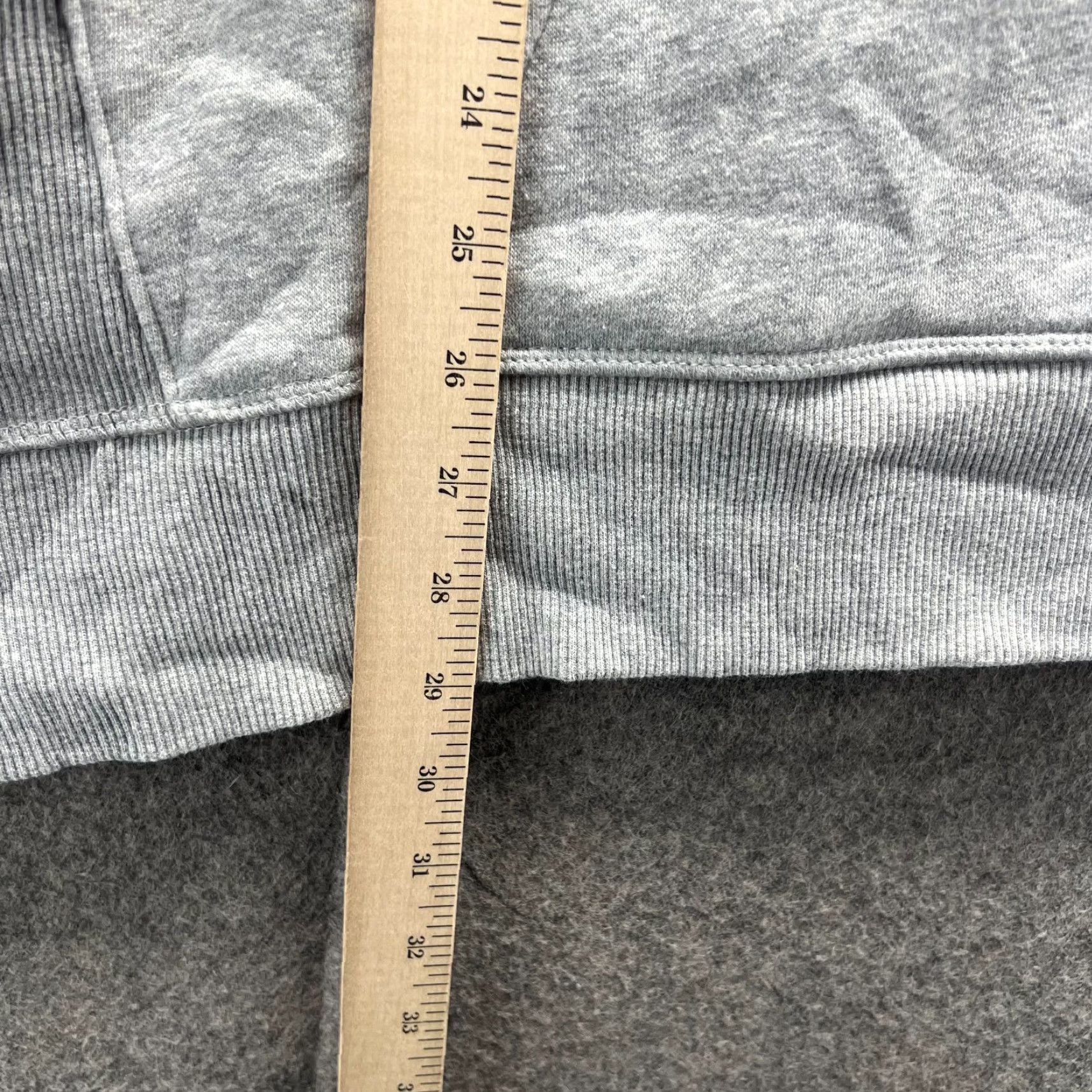 Calvin Klein VINTAGE Calvin Klein Hoodie Mens Large Gray Relaxed Fit Pullover Kangaroo Pocket Jacket Size US L / EU 52-54 / 3 - 4 Thumbnail