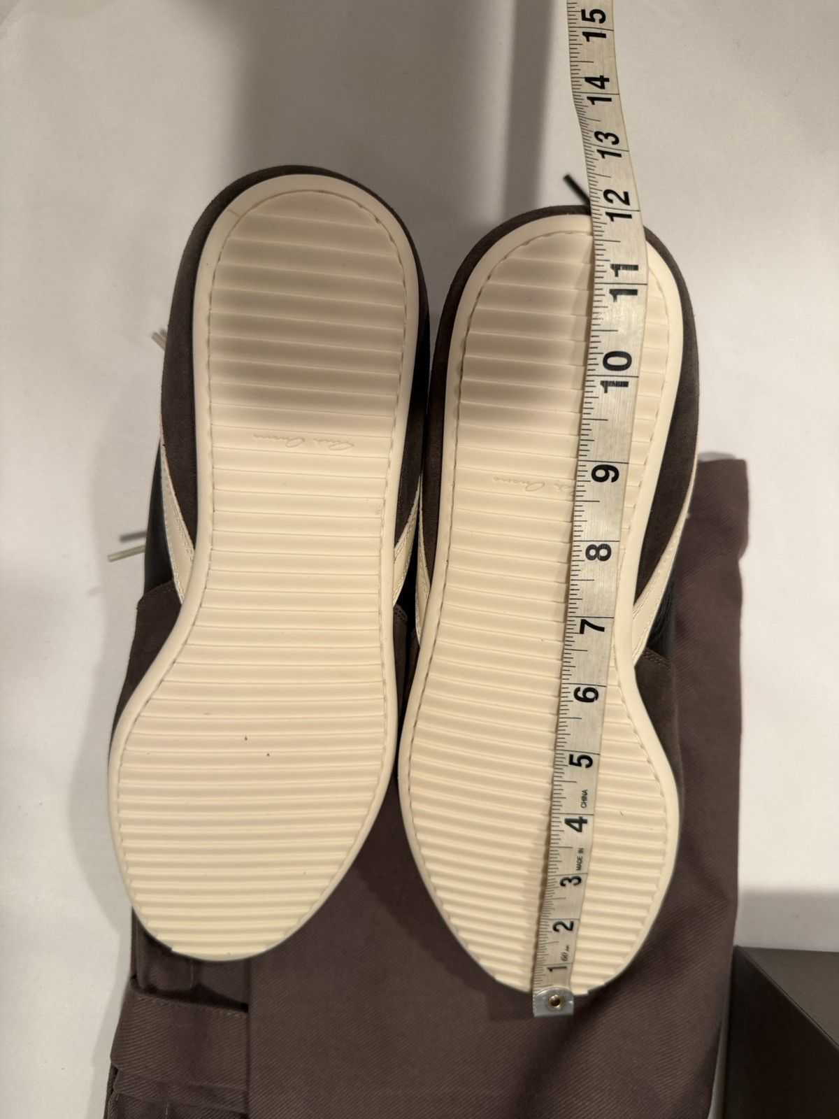 Rick Owens Rick Owens 2025 low-top sneakers. 44/11. $990 Size US 11 / EU 44 - 7 Thumbnail