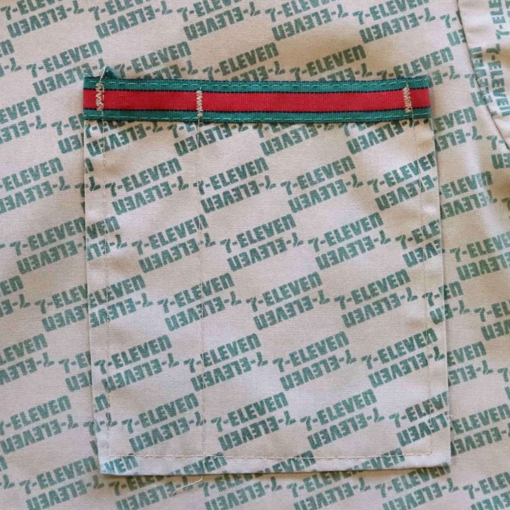 Vintage VINTAGE 7-Eleven Work Uniform Shirt XL Men Brown Cotton Blend Made in USA Shirt XL Mens Brown 7-Eleven Vintage 90s Football Workwear Size US XL / EU 56 / 4 - 7 Thumbnail