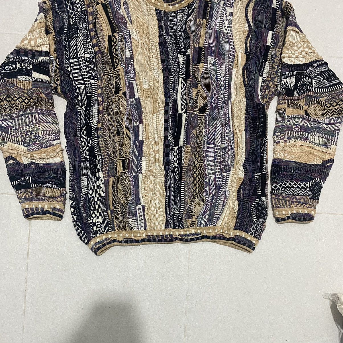 Japanese Brand TUNDRA 👁️👁️ Size US L / EU 52-54 / 3 - 5 Thumbnail