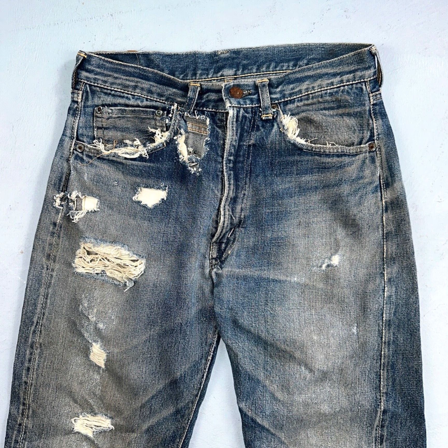 Levi's VINTAGE Levi's 505 Big E Jeans 28 Regular USA Denim Blue 60s 70s 501 XX Straight Mens Jeans Pattern Solid Distressed Button Rise Mid 10-12 Inseam 26 Size US 28 / EU 44 - 2 Thumbnail