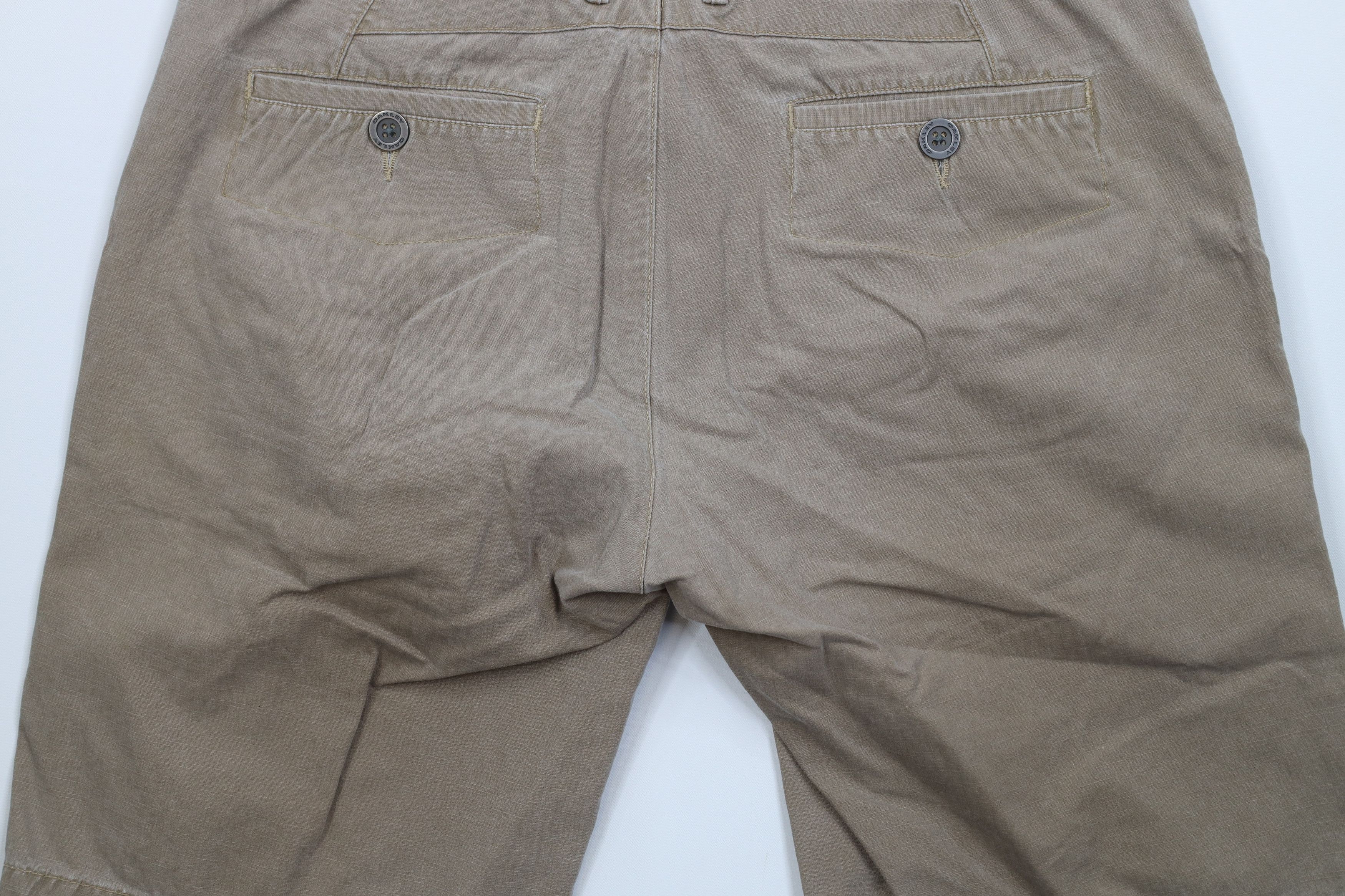 Oakley Vintage Oakley O Logo Ripstop Above Knee Shorts Brown Cotton Size US 34 / EU 50 - 14 Thumbnail