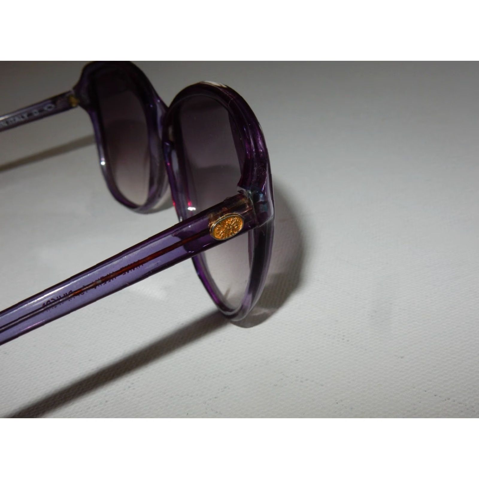 Anne Klein VINTAGE Anne Klein Women's Oversized Sunglasses Italy Purple 90s Riviera Size ONE SIZE - 4 Thumbnail