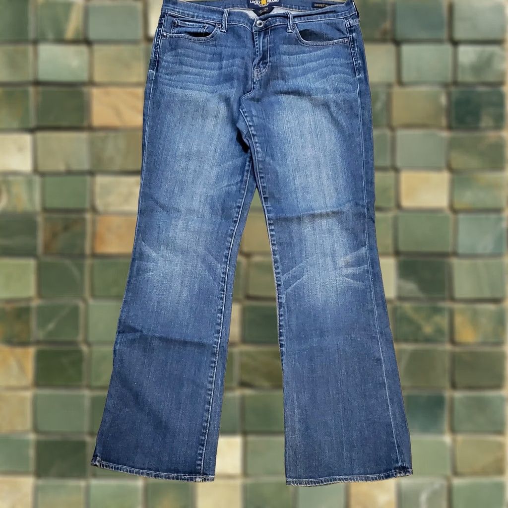 Lucky Brand Lucky Brand Sweet N' Low Jeans Women's Size 10/30 (33x32) Medium Wash Stretch Bootcut Blue Denim Pockets Mid Rise Size 32" / US 10 / IT 46 - 1 Thumbnail