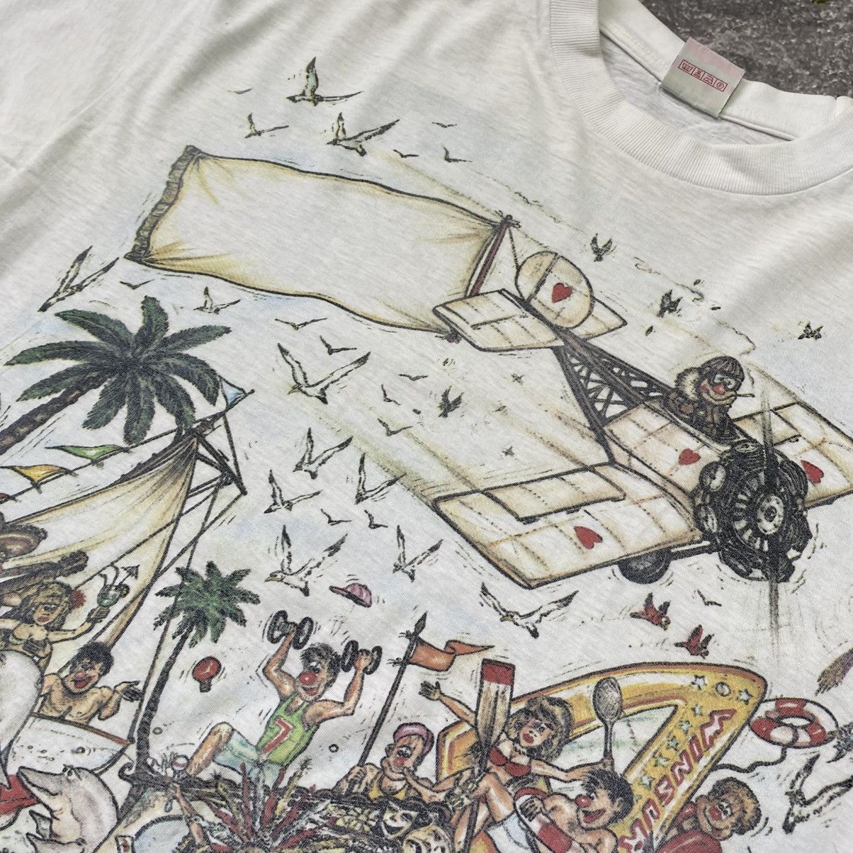 Vintage Vintage Designer Graphic Art Big Logo Streetwear 90’s tee Size US L / EU 52-54 / 3 - 3 Thumbnail
