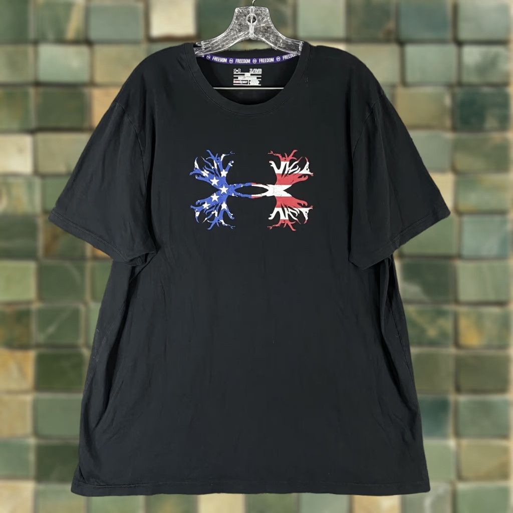 Under Armour VINTAGE? No. Under Armour Freedom Black Graphic Tee Men XL Shirt Men XL Black Graphic Tee (Under Armour) Size US XL / EU 56 / 4 - 1 Thumbnail